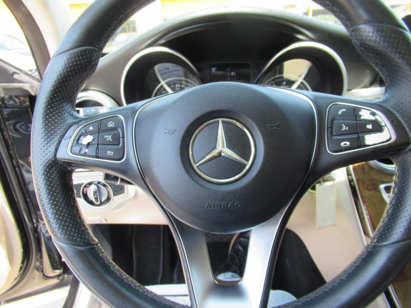 2016 Black /Black Mercedes-Benz C-Class C300 4MATIC Sedan (55SWF4KB6GU) with an 2.0L L4 DOHC 16V engine, 7A transmission, located at 1511 North Shepherd Dr., Houston, TX, 77008, (281) 657-1221, 29.798361, -95.412560 - 2016 MERCEDES-BENZ C-CLASS C 300 4MATIC VIN: 55SWF4KB6GU137937 5 5 S W F 4 K B 6 G U 1 3 7 9 3 7 SEDAN 4 DR 2.0L I4 F DOHC 16V GASOLINE ALL WHEEL DRIVE- Photo#5