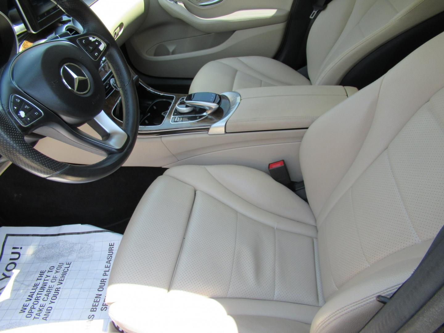 2016 Black /Black Mercedes-Benz C-Class C300 4MATIC Sedan (55SWF4KB6GU) with an 2.0L L4 DOHC 16V engine, 7A transmission, located at 1511 North Shepherd Dr., Houston, TX, 77008, (281) 657-1221, 29.798361, -95.412560 - 2016 MERCEDES-BENZ C-CLASS C 300 4MATIC VIN: 55SWF4KB6GU137937 5 5 S W F 4 K B 6 G U 1 3 7 9 3 7 SEDAN 4 DR 2.0L I4 F DOHC 16V GASOLINE ALL WHEEL DRIVE- Photo#7