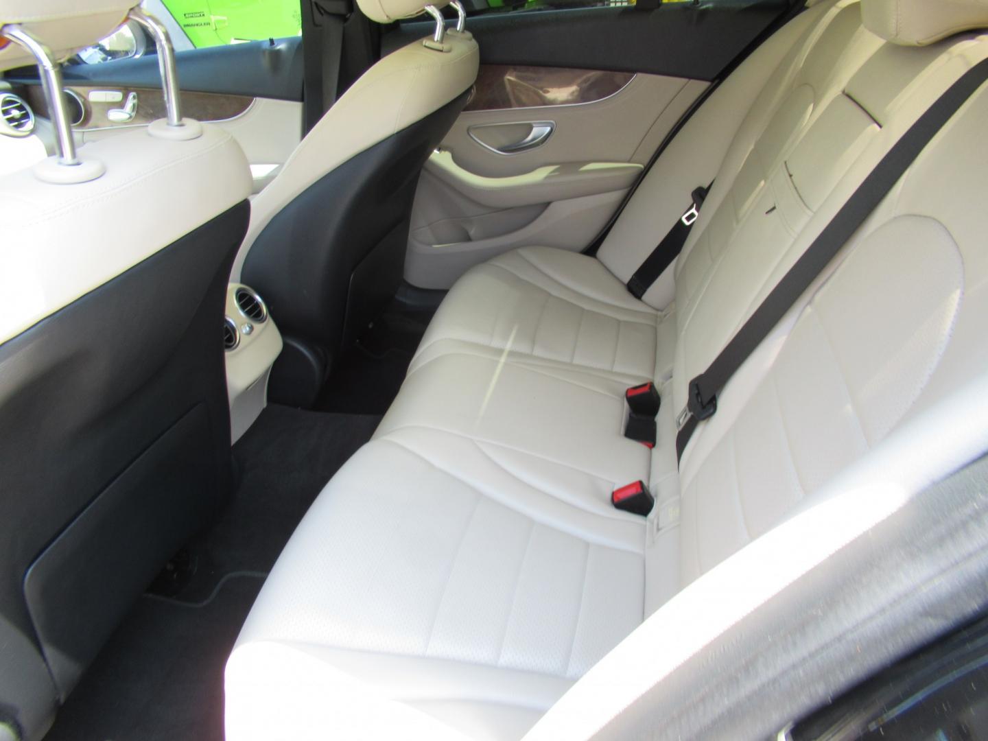 2016 Black /Black Mercedes-Benz C-Class C300 4MATIC Sedan (55SWF4KB6GU) with an 2.0L L4 DOHC 16V engine, 7A transmission, located at 1511 North Shepherd Dr., Houston, TX, 77008, (281) 657-1221, 29.798361, -95.412560 - 2016 MERCEDES-BENZ C-CLASS C 300 4MATIC VIN: 55SWF4KB6GU137937 5 5 S W F 4 K B 6 G U 1 3 7 9 3 7 SEDAN 4 DR 2.0L I4 F DOHC 16V GASOLINE ALL WHEEL DRIVE- Photo#9