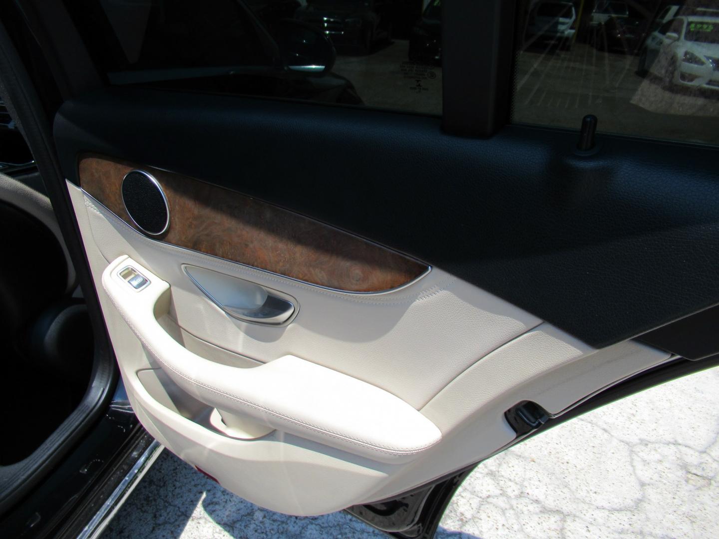 2016 Black /Black Mercedes-Benz C-Class C300 4MATIC Sedan (55SWF4KB6GU) with an 2.0L L4 DOHC 16V engine, 7A transmission, located at 1511 North Shepherd Dr., Houston, TX, 77008, (281) 657-1221, 29.798361, -95.412560 - 2016 MERCEDES-BENZ C-CLASS C 300 4MATIC VIN: 55SWF4KB6GU137937 5 5 S W F 4 K B 6 G U 1 3 7 9 3 7 SEDAN 4 DR 2.0L I4 F DOHC 16V GASOLINE ALL WHEEL DRIVE- Photo#12