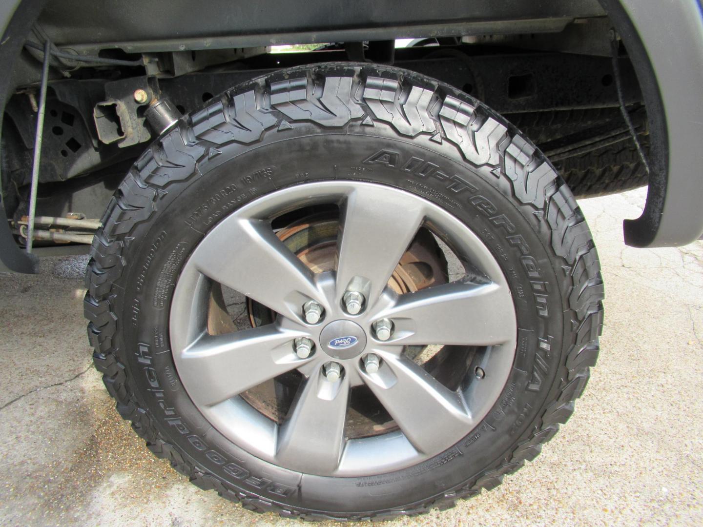 2014 Black /Black Ford F-150 FX4 SuperCrew 5.5-ft. Bed 4WD (1FTFW1ET3EK) with an 3.5L V6 TURBO engine, Automatic transmission, located at 1511 North Shepherd Dr., Houston, TX, 77008, (281) 657-1221, 29.798361, -95.412560 - 2014 FORD F-150 FX4 VIN: 1FTFW1ET3EKF20416 1 F T F W 1 E T 3 E K F 2 0 4 1 6 CREW PICKUP 3.5L V6 F DOHC 24V GASOLINE REAR WHEEL DRIVE W/ 4X4 - Photo#24