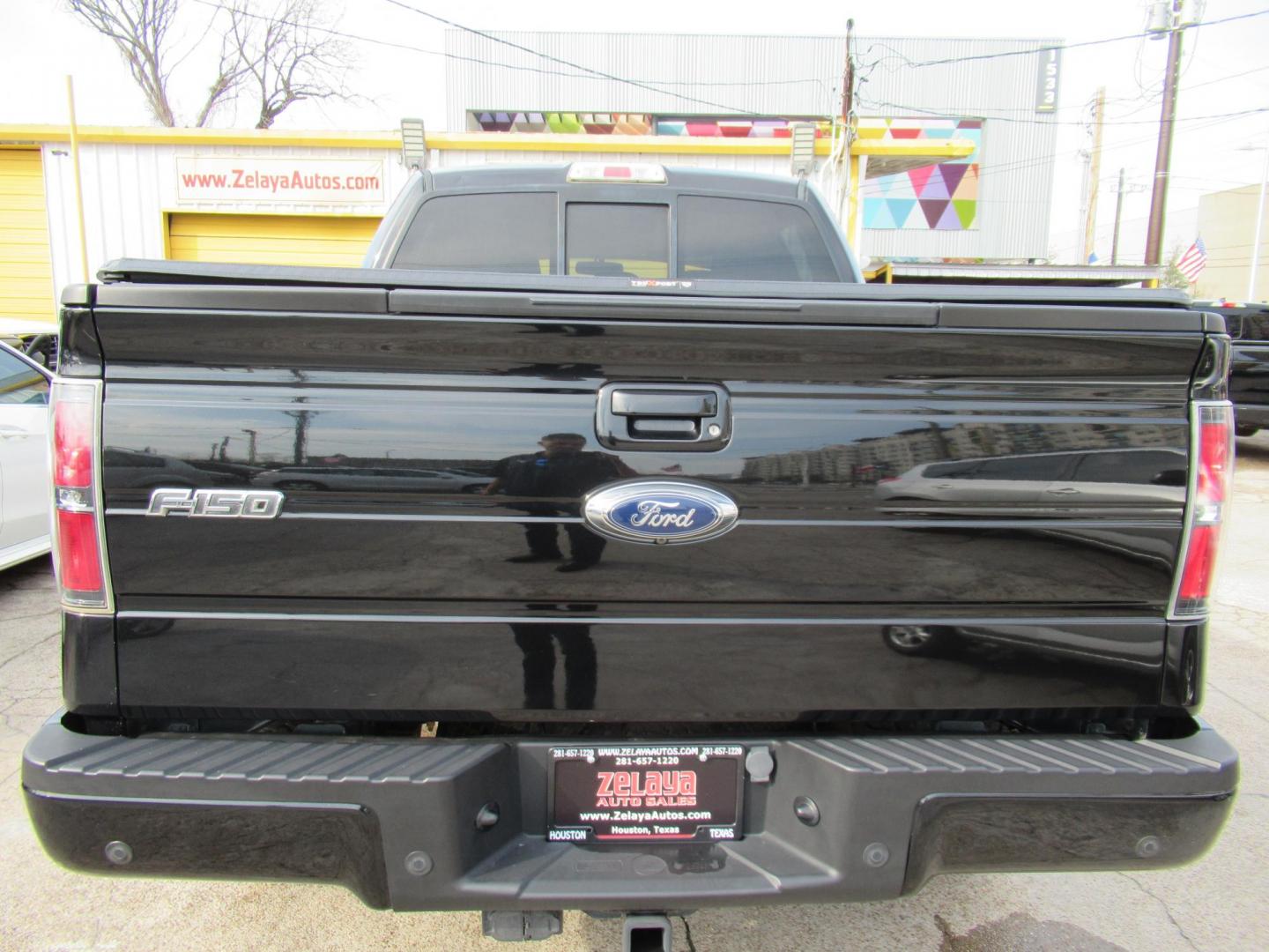 2014 Black /Black Ford F-150 FX4 SuperCrew 5.5-ft. Bed 4WD (1FTFW1ET3EK) with an 3.5L V6 TURBO engine, Automatic transmission, located at 1511 North Shepherd Dr., Houston, TX, 77008, (281) 657-1221, 29.798361, -95.412560 - 2014 FORD F-150 FX4 VIN: 1FTFW1ET3EKF20416 1 F T F W 1 E T 3 E K F 2 0 4 1 6 CREW PICKUP 3.5L V6 F DOHC 24V GASOLINE REAR WHEEL DRIVE W/ 4X4 - Photo#28