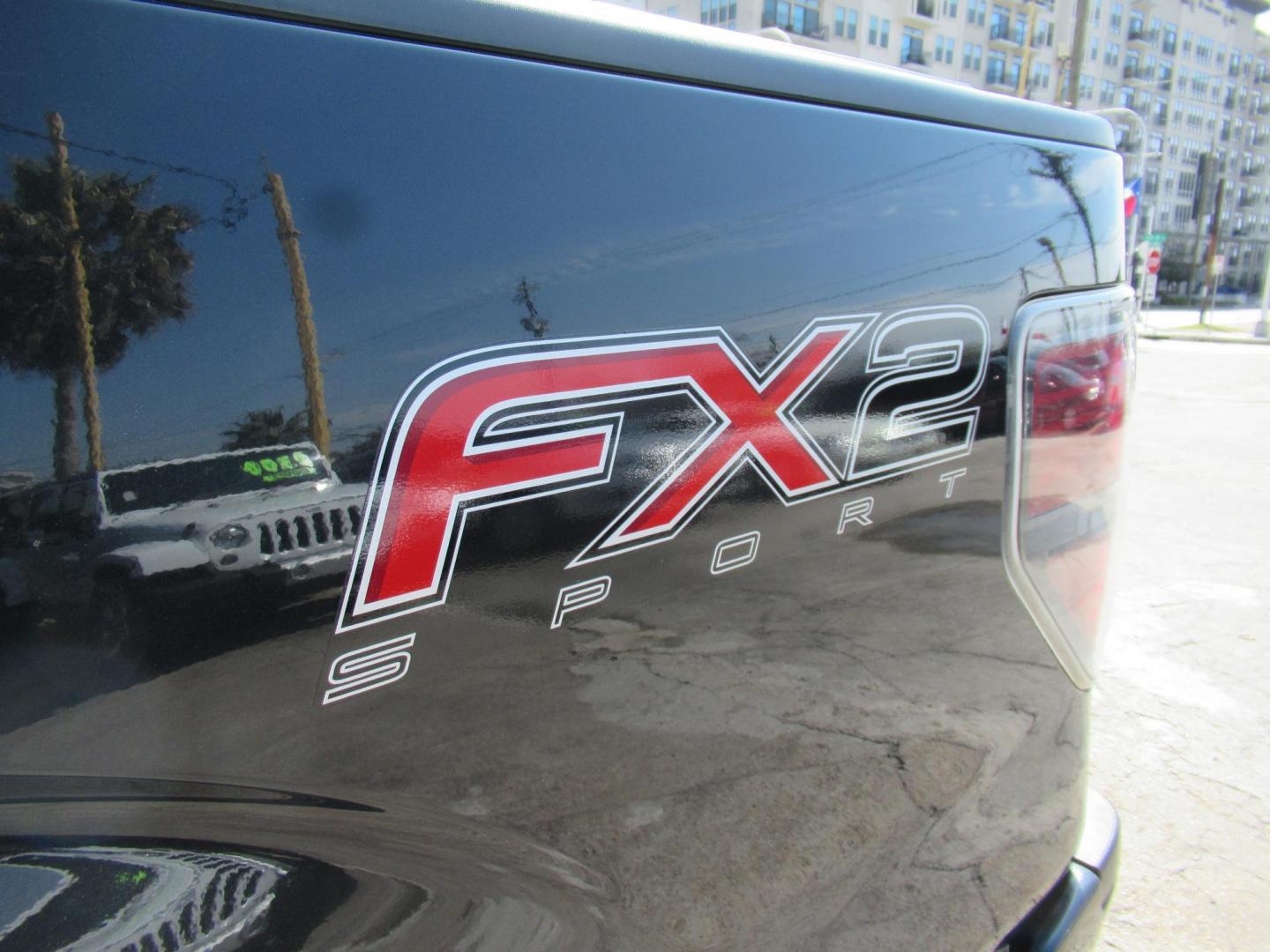 2014 Black /Black Ford F-150 Platinum SuperCrew 6.5-ft. Bed 2WD (1FTFW1CT5EF) with an 3.5L V6 TURBO engine, Automatic transmission, located at 1511 North Shepherd Dr., Houston, TX, 77008, (281) 657-1221, 29.798361, -95.412560 - 2014 FORD F-150 XLT FX2 VIN: 1FTFW1CT5EFB68967 1 F T F W 1 C T 5 E F B 6 8 9 6 7 CREW PICKUP 3.5L V6 F DOHC 24V GASOLINE REAR WHEEL DRIVE - Photo#33