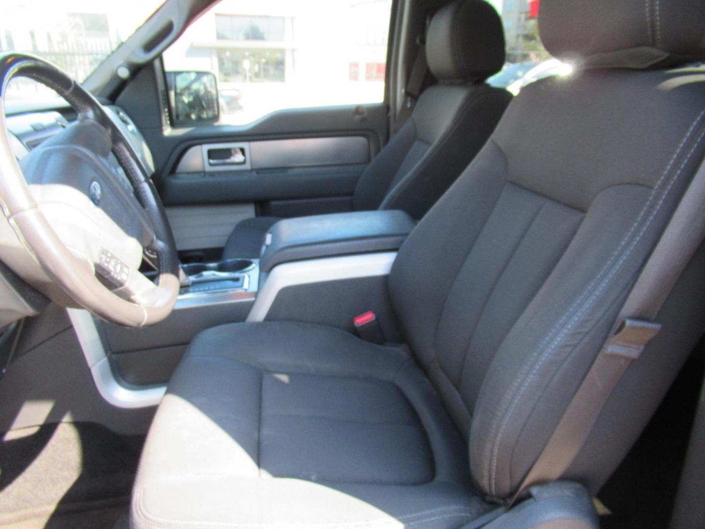 2014 Black /Black Ford F-150 FX2 SuperCrew 6.5-ft. Bed 2WD (1FTFW1CT5EK) with an 3.5L V6 TURBO engine, Automatic transmission, located at 1511 North Shepherd Dr., Houston, TX, 77008, (281) 657-1221, 29.798361, -95.412560 - 2014 FORD F-150 XL VIN: 1FTFW1CT5EKF30464 1 F T F W 1 C T 5 E K F 3 0 4 6 4 CREW PICKUP 3.5L V6 F DOHC 24V GASOLINE REAR WHEEL DRIVE - Photo#1