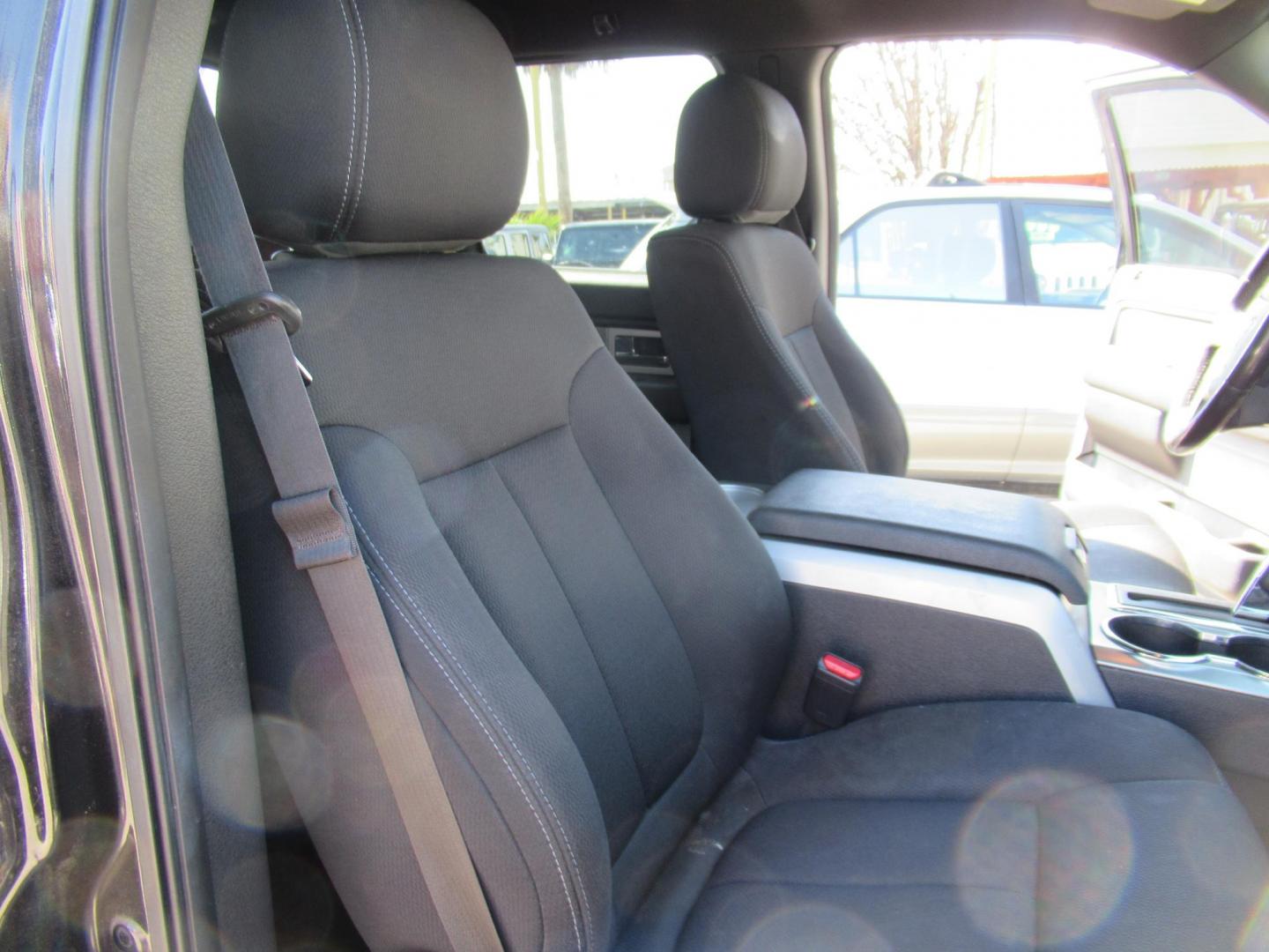 2014 Black /Black Ford F-150 FX2 SuperCrew 6.5-ft. Bed 2WD (1FTFW1CT5EK) with an 3.5L V6 TURBO engine, Automatic transmission, located at 1511 North Shepherd Dr., Houston, TX, 77008, (281) 657-1221, 29.798361, -95.412560 - 2014 FORD F-150 XL VIN: 1FTFW1CT5EKF30464 1 F T F W 1 C T 5 E K F 3 0 4 6 4 CREW PICKUP 3.5L V6 F DOHC 24V GASOLINE REAR WHEEL DRIVE - Photo#15