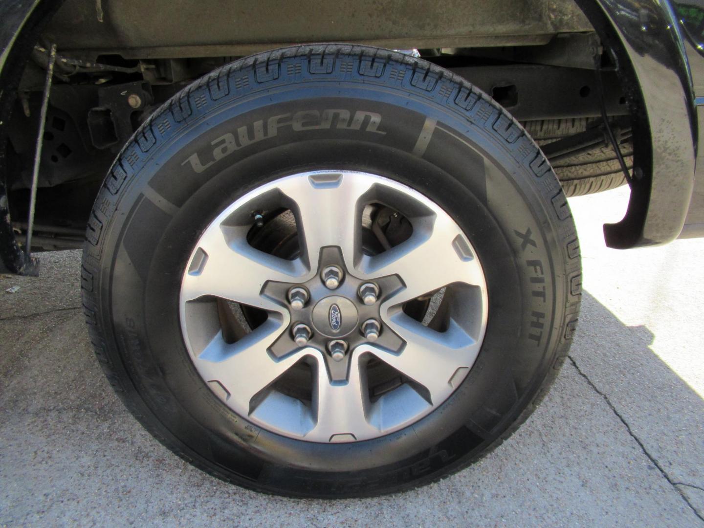 2014 Black /Black Ford F-150 FX2 SuperCrew 6.5-ft. Bed 2WD (1FTFW1CT5EK) with an 3.5L V6 TURBO engine, Automatic transmission, located at 1511 North Shepherd Dr., Houston, TX, 77008, (281) 657-1221, 29.798361, -95.412560 - 2014 FORD F-150 XL VIN: 1FTFW1CT5EKF30464 1 F T F W 1 C T 5 E K F 3 0 4 6 4 CREW PICKUP 3.5L V6 F DOHC 24V GASOLINE REAR WHEEL DRIVE - Photo#31