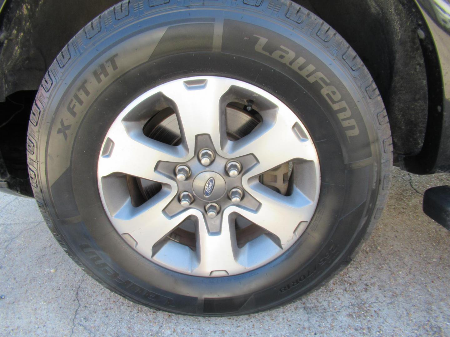 2014 Black /Black Ford F-150 FX2 SuperCrew 6.5-ft. Bed 2WD (1FTFW1CT5EK) with an 3.5L V6 TURBO engine, Automatic transmission, located at 1511 North Shepherd Dr., Houston, TX, 77008, (281) 657-1221, 29.798361, -95.412560 - 2014 FORD F-150 XL VIN: 1FTFW1CT5EKF30464 1 F T F W 1 C T 5 E K F 3 0 4 6 4 CREW PICKUP 3.5L V6 F DOHC 24V GASOLINE REAR WHEEL DRIVE - Photo#33