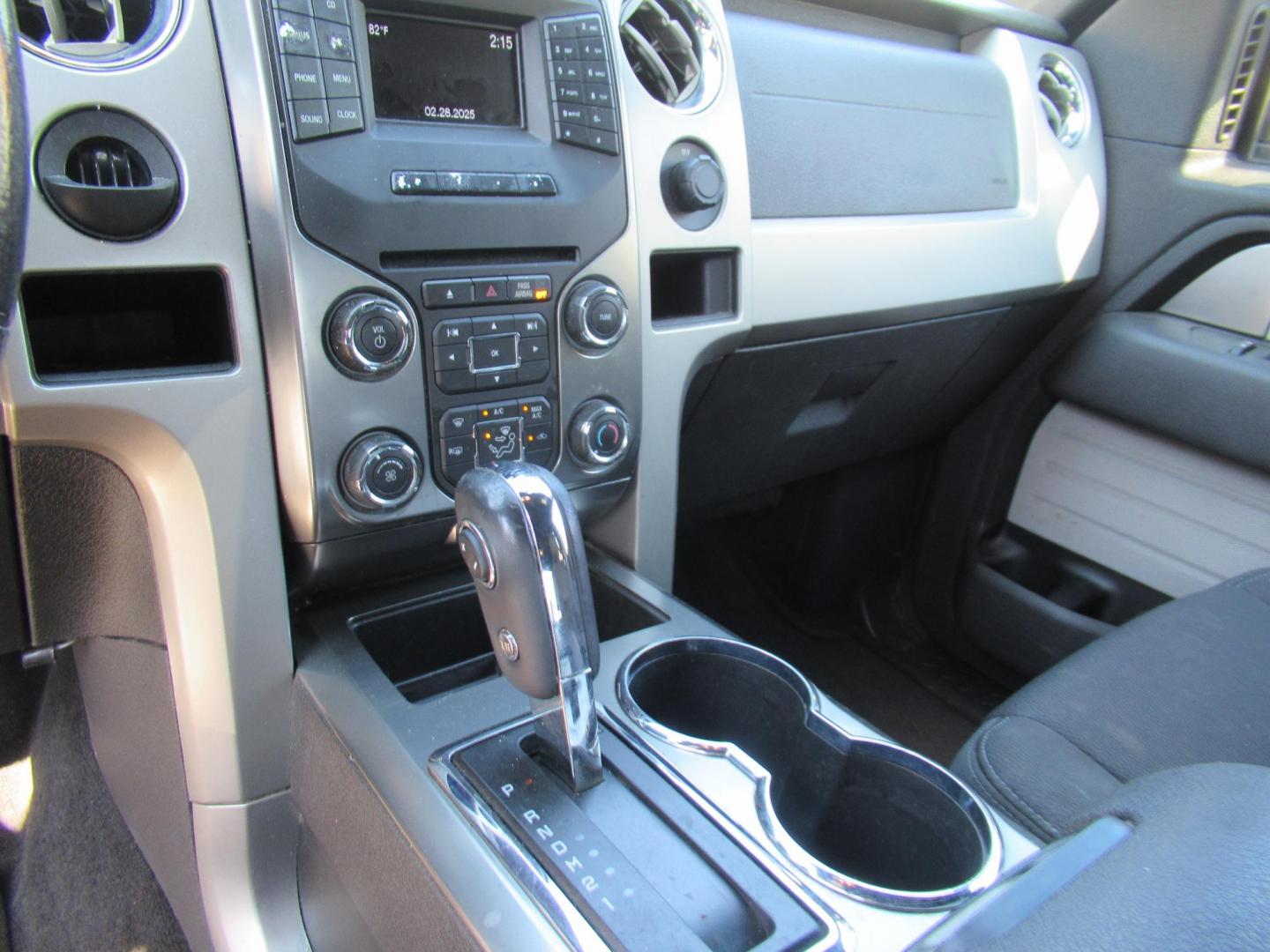 2014 Black /Black Ford F-150 FX2 SuperCrew 6.5-ft. Bed 2WD (1FTFW1CT5EK) with an 3.5L V6 TURBO engine, Automatic transmission, located at 1511 North Shepherd Dr., Houston, TX, 77008, (281) 657-1221, 29.798361, -95.412560 - 2014 FORD F-150 XL VIN: 1FTFW1CT5EKF30464 1 F T F W 1 C T 5 E K F 3 0 4 6 4 CREW PICKUP 3.5L V6 F DOHC 24V GASOLINE REAR WHEEL DRIVE - Photo#7