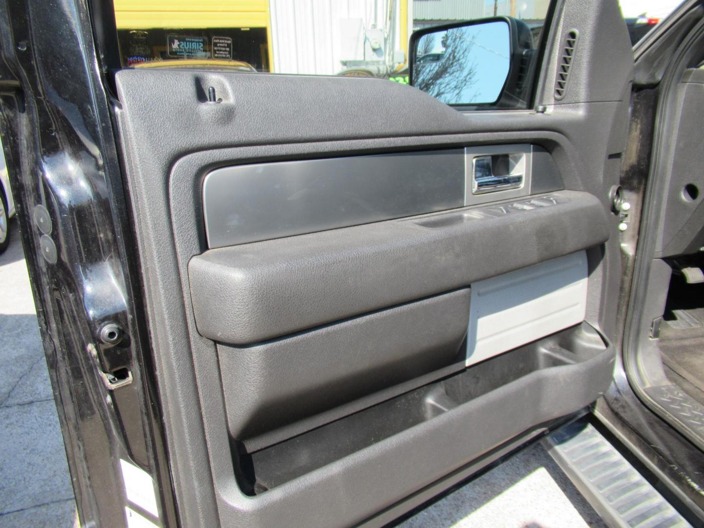 2014 Black /Black Ford F-150 FX2 SuperCrew 6.5-ft. Bed 2WD (1FTFW1CT5EK) with an 3.5L V6 TURBO engine, Automatic transmission, located at 1511 North Shepherd Dr., Houston, TX, 77008, (281) 657-1221, 29.798361, -95.412560 - 2014 FORD F-150 XL VIN: 1FTFW1CT5EKF30464 1 F T F W 1 C T 5 E K F 3 0 4 6 4 CREW PICKUP 3.5L V6 F DOHC 24V GASOLINE REAR WHEEL DRIVE - Photo#8