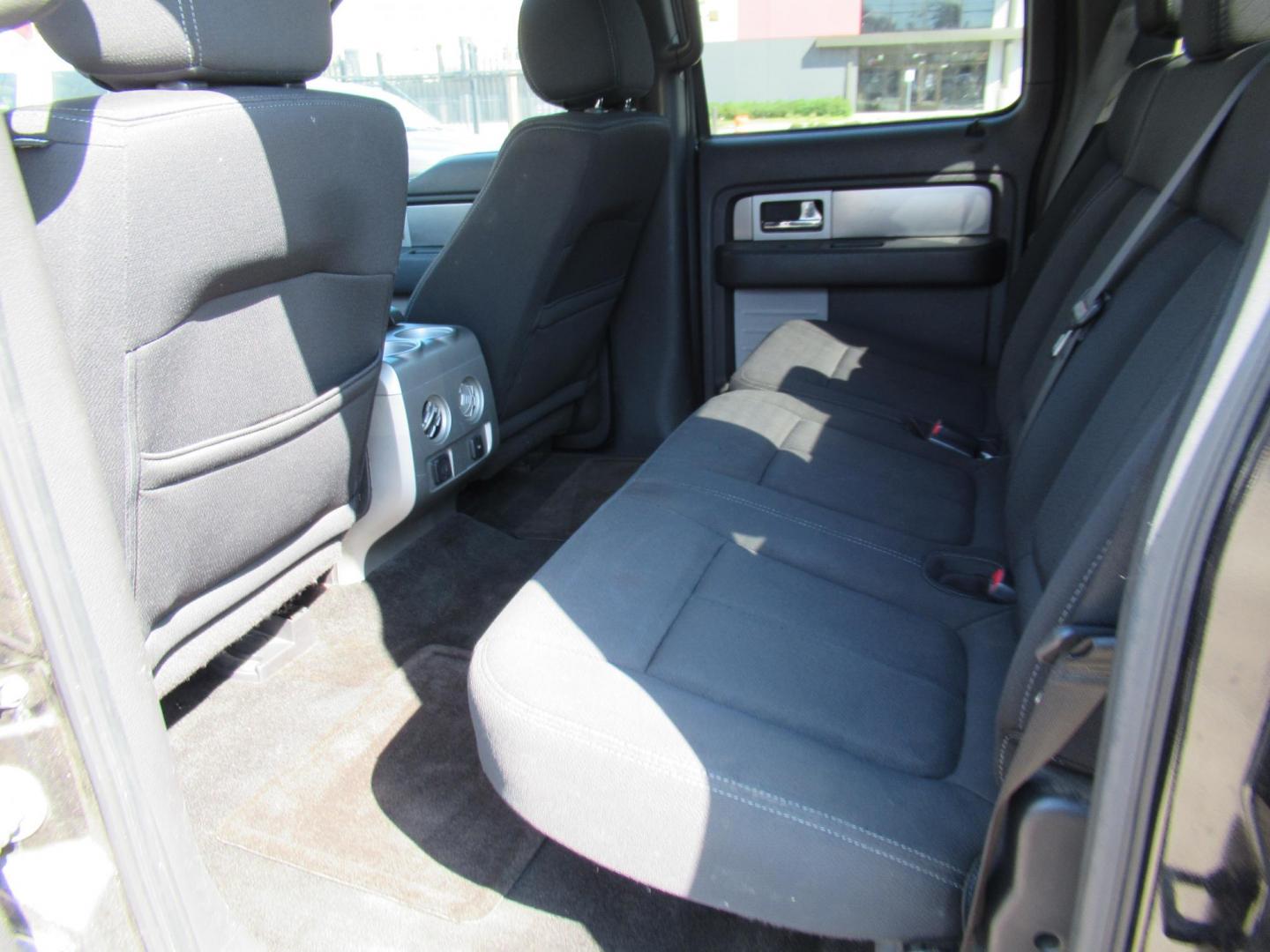 2014 Black /Black Ford F-150 FX2 SuperCrew 6.5-ft. Bed 2WD (1FTFW1CT5EK) with an 3.5L V6 TURBO engine, Automatic transmission, located at 1511 North Shepherd Dr., Houston, TX, 77008, (281) 657-1221, 29.798361, -95.412560 - 2014 FORD F-150 XL VIN: 1FTFW1CT5EKF30464 1 F T F W 1 C T 5 E K F 3 0 4 6 4 CREW PICKUP 3.5L V6 F DOHC 24V GASOLINE REAR WHEEL DRIVE - Photo#10