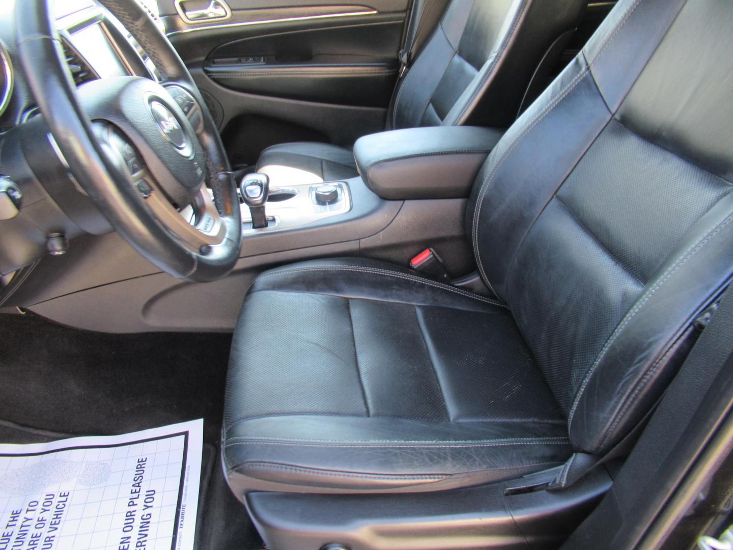 2014 Black /Black Jeep Grand Cherokee Limited 4WD (1C4RJFBG3EC) with an 3.6L V6 DOHC 24V engine, Automatic transmission, located at 1511 North Shepherd Dr., Houston, TX, 77008, (281) 657-1221, 29.798361, -95.412560 - 2014 JEEP GRAND CHEROKEE LIMITED VIN: 1C4RJFBG3EC152796 1 C 4 R J F B G 3 E C 1 5 2 7 9 6 4 DOOR WAGON/SPORT UTILITY 3.6L V6 F DOHC 24V GASOLINE REAR WHEEL DRIVE W/ 4X4 - Photo#1