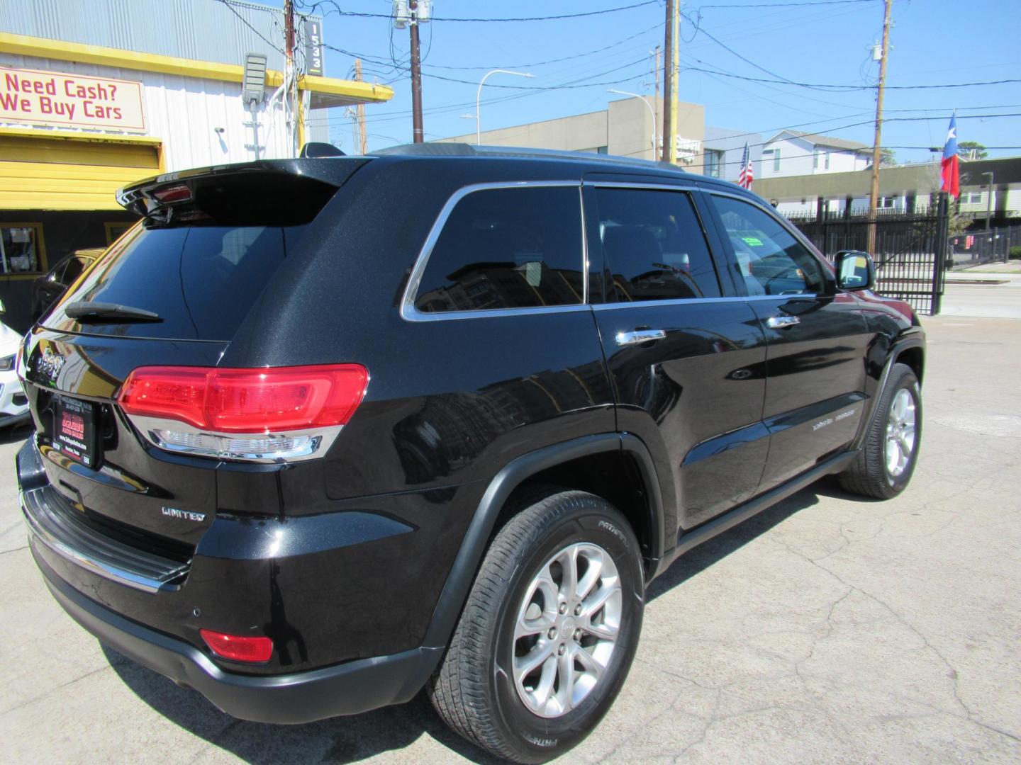 2014 Black /Black Jeep Grand Cherokee Limited 4WD (1C4RJFBG3EC) with an 3.6L V6 DOHC 24V engine, Automatic transmission, located at 1511 North Shepherd Dr., Houston, TX, 77008, (281) 657-1221, 29.798361, -95.412560 - 2014 JEEP GRAND CHEROKEE LIMITED VIN: 1C4RJFBG3EC152796 1 C 4 R J F B G 3 E C 1 5 2 7 9 6 4 DOOR WAGON/SPORT UTILITY 3.6L V6 F DOHC 24V GASOLINE REAR WHEEL DRIVE W/ 4X4 - Photo#22