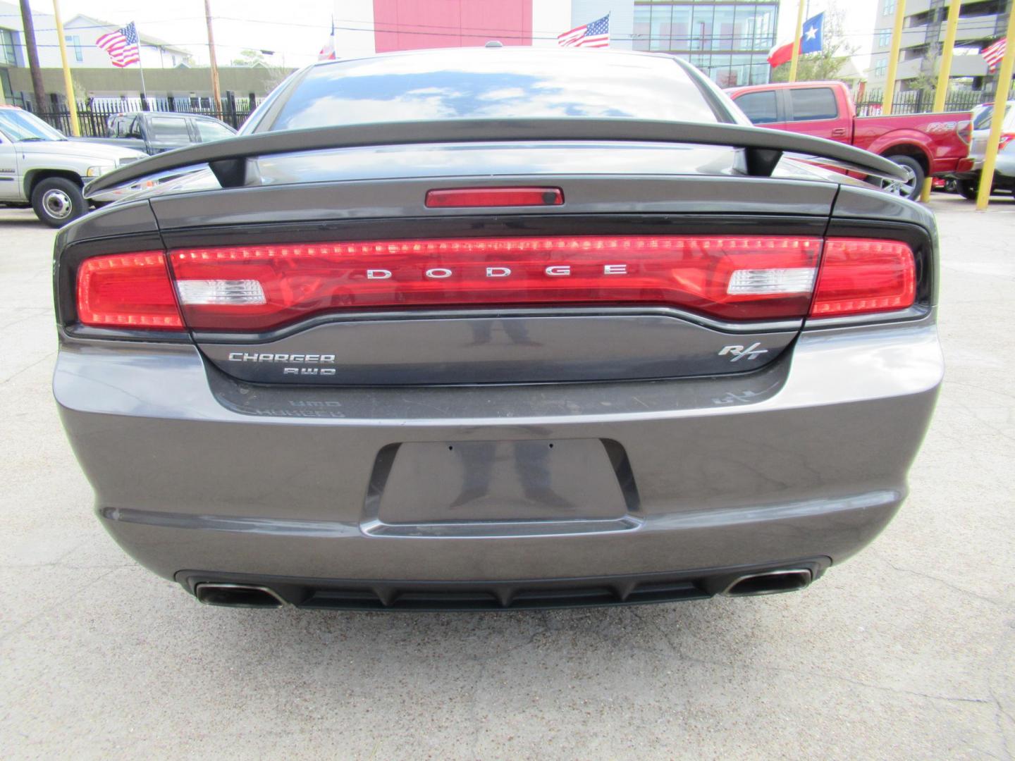 2014 Gray /Black Dodge Charger R/T AWD (2C3CDXDT2EH) with an 5.7L V8 OHV 16V engine, Automatic transmission, located at 1511 North Shepherd Dr., Houston, TX, 77008, (281) 657-1221, 29.798361, -95.412560 - 2014 DODGE CHARGER R/T VIN: 2C3CDXDT2EH167157 2 C 3 C D X D T 2 E H 1 6 7 1 5 7 SEDAN 4 DR 5.7L V8 F OHV 16V GASOLINE ALL WHEEL DRIVE - Photo#12