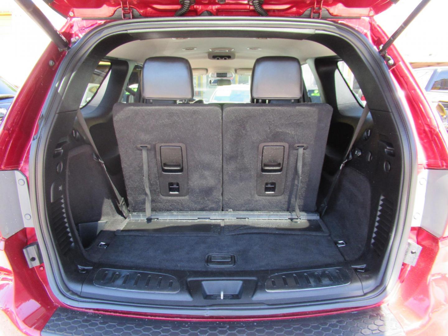 2013 Red /Black Dodge Durango Crew AWD (1C4RDJDGXDC) with an 3.6L V6 DOHC 24V engine, Automatic transmission, located at 1511 North Shepherd Dr., Houston, TX, 77008, (281) 657-1221, 29.798361, -95.412560 - 2013 DODGE DURANGO CREW VIN: 1C4RDJDGXDC601350 1 C 4 R D J D G X D C 6 0 1 3 5 0 4 DOOR WAGON/SPORT UTILITY 3.6L V6 F DOHC 24V GASOLINE ALL WHEEL DRIVE - Photo#16