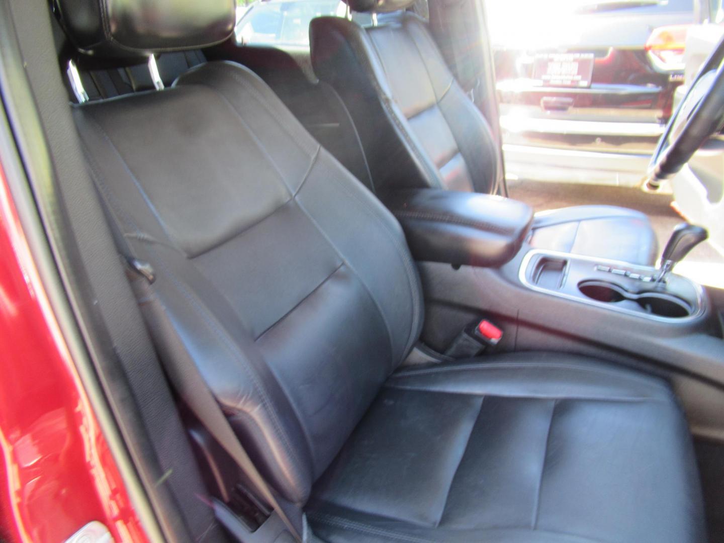 2013 Red /Black Dodge Durango Crew AWD (1C4RDJDGXDC) with an 3.6L V6 DOHC 24V engine, Automatic transmission, located at 1511 North Shepherd Dr., Houston, TX, 77008, (281) 657-1221, 29.798361, -95.412560 - 2013 DODGE DURANGO CREW VIN: 1C4RDJDGXDC601350 1 C 4 R D J D G X D C 6 0 1 3 5 0 4 DOOR WAGON/SPORT UTILITY 3.6L V6 F DOHC 24V GASOLINE ALL WHEEL DRIVE - Photo#22