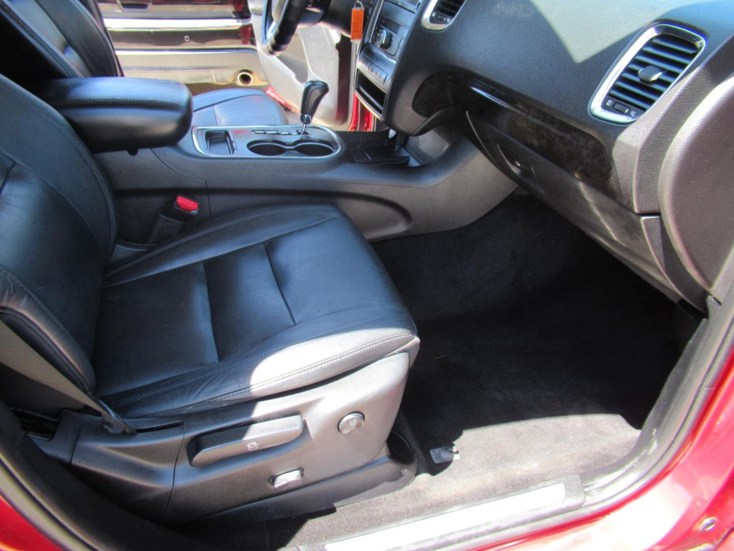 2013 Red /Black Dodge Durango Crew AWD (1C4RDJDGXDC) with an 3.6L V6 DOHC 24V engine, Automatic transmission, located at 1511 North Shepherd Dr., Houston, TX, 77008, (281) 657-1221, 29.798361, -95.412560 - 2013 DODGE DURANGO CREW VIN: 1C4RDJDGXDC601350 1 C 4 R D J D G X D C 6 0 1 3 5 0 4 DOOR WAGON/SPORT UTILITY 3.6L V6 F DOHC 24V GASOLINE ALL WHEEL DRIVE - Photo#23