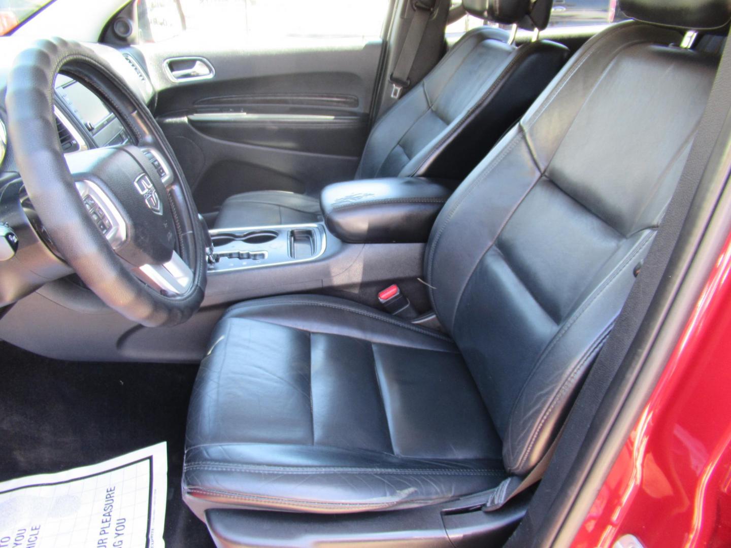 2013 Red /Black Dodge Durango Crew AWD (1C4RDJDGXDC) with an 3.6L V6 DOHC 24V engine, Automatic transmission, located at 1511 North Shepherd Dr., Houston, TX, 77008, (281) 657-1221, 29.798361, -95.412560 - 2013 DODGE DURANGO CREW VIN: 1C4RDJDGXDC601350 1 C 4 R D J D G X D C 6 0 1 3 5 0 4 DOOR WAGON/SPORT UTILITY 3.6L V6 F DOHC 24V GASOLINE ALL WHEEL DRIVE - Photo#3