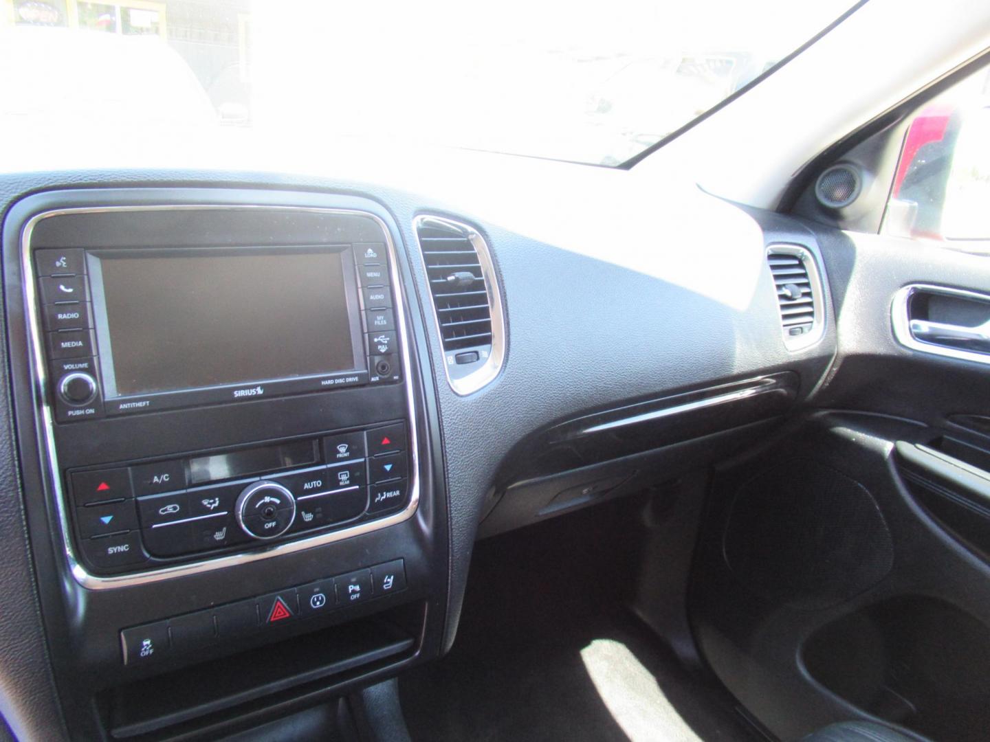 2013 Red /Black Dodge Durango Crew AWD (1C4RDJDGXDC) with an 3.6L V6 DOHC 24V engine, Automatic transmission, located at 1511 North Shepherd Dr., Houston, TX, 77008, (281) 657-1221, 29.798361, -95.412560 - 2013 DODGE DURANGO CREW VIN: 1C4RDJDGXDC601350 1 C 4 R D J D G X D C 6 0 1 3 5 0 4 DOOR WAGON/SPORT UTILITY 3.6L V6 F DOHC 24V GASOLINE ALL WHEEL DRIVE - Photo#4