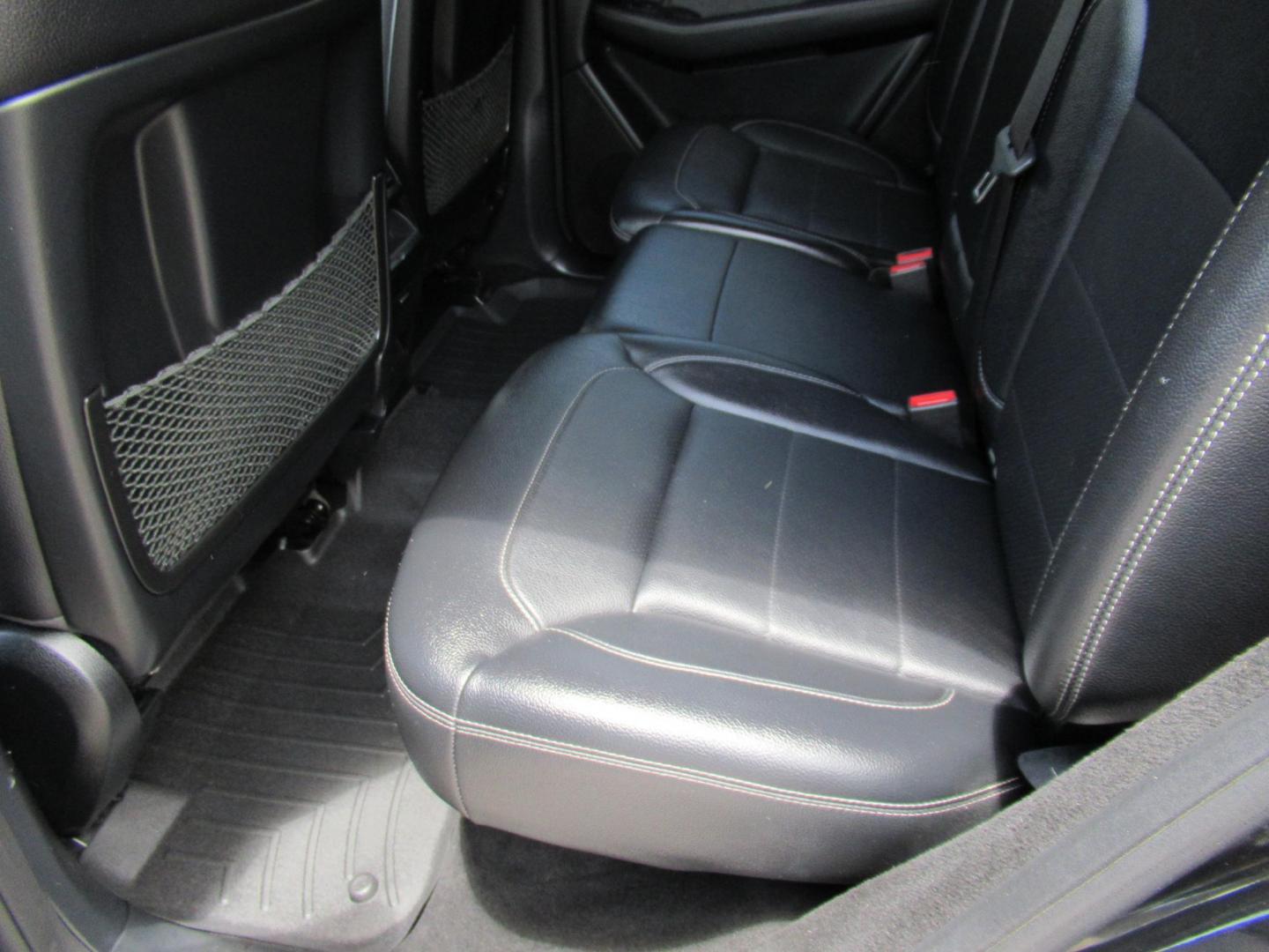 2014 Black /Black Mercedes-Benz M-Class ML350 4MATIC (4JGDA5HB4EA) with an 3.5L V6 DOHC 24V engine, 7-Speed Automatic transmission, located at 1511 North Shepherd Dr., Houston, TX, 77008, (281) 657-1221, 29.798361, -95.412560 - 2014 MERCEDES-BENZ M-CLASS ML 350 4MATIC VIN: 4JGDA5HB4EA354649 4 J G D A 5 H B 4 E A 3 5 4 6 4 9 4 DOOR WAGON/SPORT UTILITY 3.5L V6 F DOHC 24V GASOLINE ALL WHEEL DRIVE - Photo#9