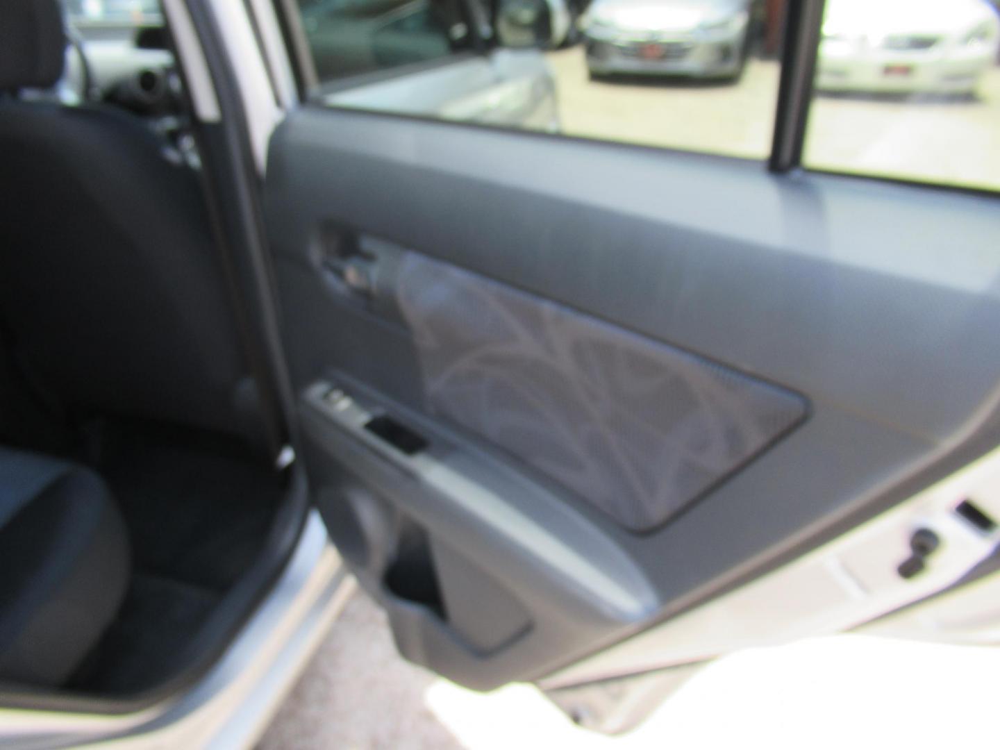 2011 Silver /Black Scion xB 5-Door Wagon (JTLZE4FEXB1) with an 2.4L L4 DOHC 16V engine, Automatic transmission, located at 1511 North Shepherd Dr., Houston, TX, 77008, (281) 657-1221, 29.798361, -95.412560 - 2011 SCION XB VIN: JTLZE4FEXB1125754 J T L Z E 4 F E X B 1 1 2 5 7 5 4 4 DOOR WAGON/SPORT UTILITY 2.4L I4 F DOHC 16V GASOLINE FRONT WHEEL DRIVE - Photo#12