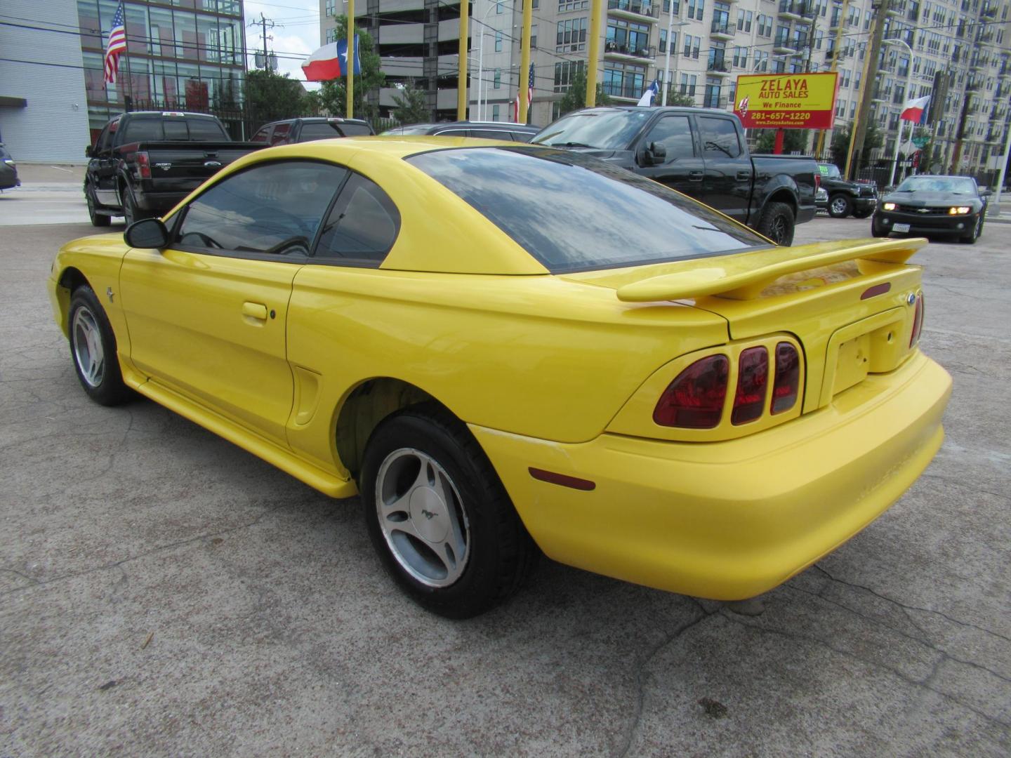1998 Yellow /Gray Ford Mustang Coupe (1FAFP4044WF) with an 3.8L V6 OHV 12V engine, Manual transmission, located at 1511 North Shepherd Dr., Houston, TX, 77008, (281) 657-1221, 29.798361, -95.412560 - 1998 FORD MUSTANG VIN: 1FAFP4044WF252202 1 F A F P 4 0 4 4 W F 2 5 2 2 0 2 COUPE 3.8L V6 F GASOLINE REAR WHEEL DRIVE - Photo#25