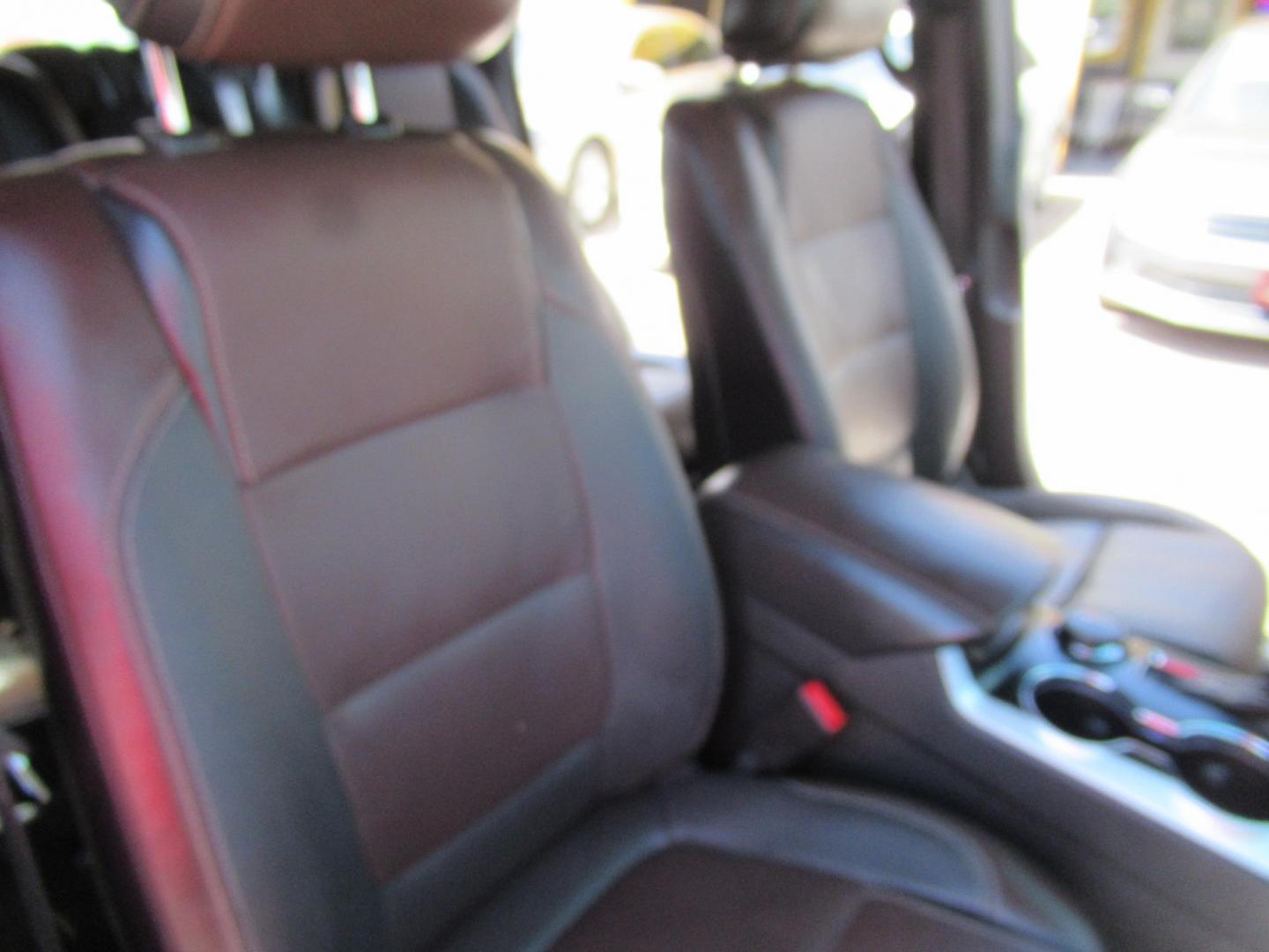 2014 White /Black Ford Explorer Sport 4WD (1FM5K8GT7EG) with an 3.5L V6 DOHC 24V engine, Automatic transmission, located at 1511 North Shepherd Dr., Houston, TX, 77008, (281) 657-1221, 29.798361, -95.412560 - 2014 FORD EXPLORER SPORT VIN: 1FM5K8GT7EGC11771 1 F M 5 K 8 G T 7 E G C 1 1 7 7 1 4 DOOR WAGON/SPORT UTILITY 3.5L V6 F DOHC 24V GASOLINE FRONT WHEEL DRIVE W/ 4X4 - Photo#19