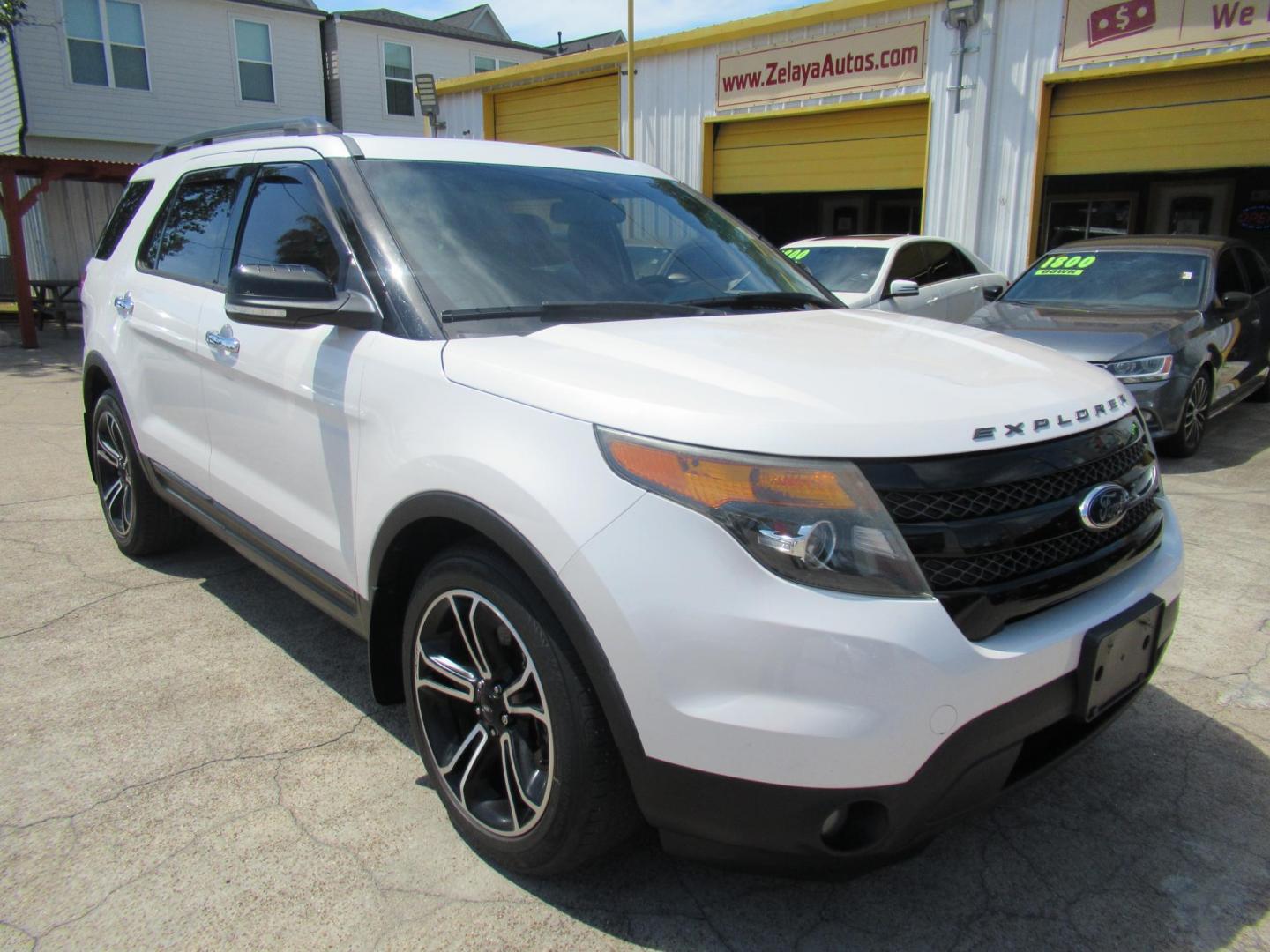 2014 White /Black Ford Explorer Sport 4WD (1FM5K8GT7EG) with an 3.5L V6 DOHC 24V engine, Automatic transmission, located at 1511 North Shepherd Dr., Houston, TX, 77008, (281) 657-1221, 29.798361, -95.412560 - 2014 FORD EXPLORER SPORT VIN: 1FM5K8GT7EGC11771 1 F M 5 K 8 G T 7 E G C 1 1 7 7 1 4 DOOR WAGON/SPORT UTILITY 3.5L V6 F DOHC 24V GASOLINE FRONT WHEEL DRIVE W/ 4X4 - Photo#26