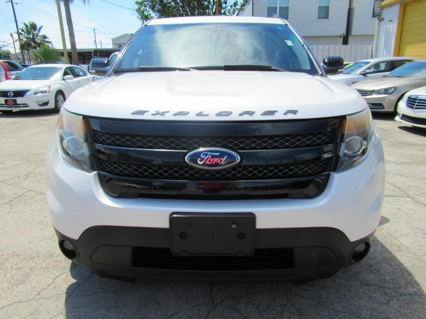 2014 White /Black Ford Explorer Sport 4WD (1FM5K8GT7EG) with an 3.5L V6 DOHC 24V engine, Automatic transmission, located at 1511 North Shepherd Dr., Houston, TX, 77008, (281) 657-1221, 29.798361, -95.412560 - 2014 FORD EXPLORER SPORT VIN: 1FM5K8GT7EGC11771 1 F M 5 K 8 G T 7 E G C 1 1 7 7 1 4 DOOR WAGON/SPORT UTILITY 3.5L V6 F DOHC 24V GASOLINE FRONT WHEEL DRIVE W/ 4X4 - Photo#27