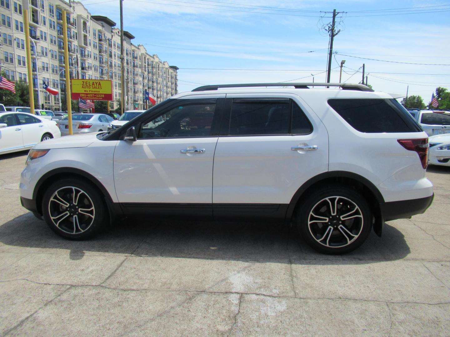 2014 White /Black Ford Explorer Sport 4WD (1FM5K8GT7EG) with an 3.5L V6 DOHC 24V engine, Automatic transmission, located at 1511 North Shepherd Dr., Houston, TX, 77008, (281) 657-1221, 29.798361, -95.412560 - 2014 FORD EXPLORER SPORT VIN: 1FM5K8GT7EGC11771 1 F M 5 K 8 G T 7 E G C 1 1 7 7 1 4 DOOR WAGON/SPORT UTILITY 3.5L V6 F DOHC 24V GASOLINE FRONT WHEEL DRIVE W/ 4X4 - Photo#29