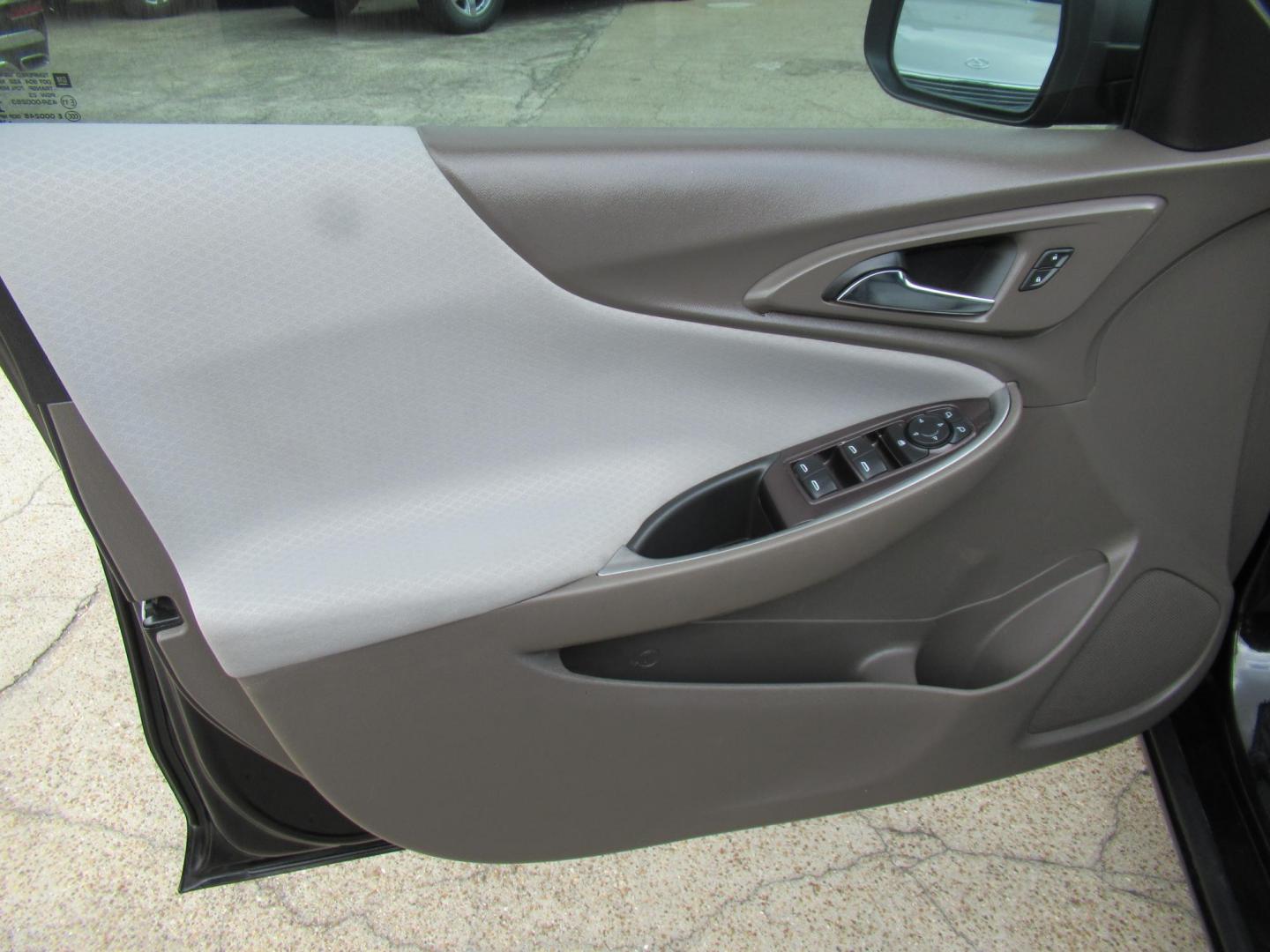 2018 Black /Black Chevrolet Malibu LS (1G1ZB5ST1JF) with an 1.5L L4 DOHC 16V engine, 6A transmission, located at 1511 North Shepherd Dr., Houston, TX, 77008, (281) 657-1221, 29.798361, -95.412560 - 2018 CHEVROLET MALIBU LS VIN: 1G1ZB5ST1JF266754 1 G 1 Z B 5 S T 1 J F 2 6 6 7 5 4 SEDAN 4 DR 1.5L I4 F DOHC 16V GASOLINE FRONT WHEEL DRIVE - Photo#1