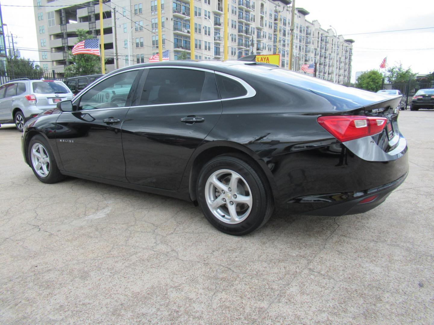 2018 Black /Black Chevrolet Malibu LS (1G1ZB5ST1JF) with an 1.5L L4 DOHC 16V engine, 6A transmission, located at 1511 North Shepherd Dr., Houston, TX, 77008, (281) 657-1221, 29.798361, -95.412560 - 2018 CHEVROLET MALIBU LS VIN: 1G1ZB5ST1JF266754 1 G 1 Z B 5 S T 1 J F 2 6 6 7 5 4 SEDAN 4 DR 1.5L I4 F DOHC 16V GASOLINE FRONT WHEEL DRIVE - Photo#17