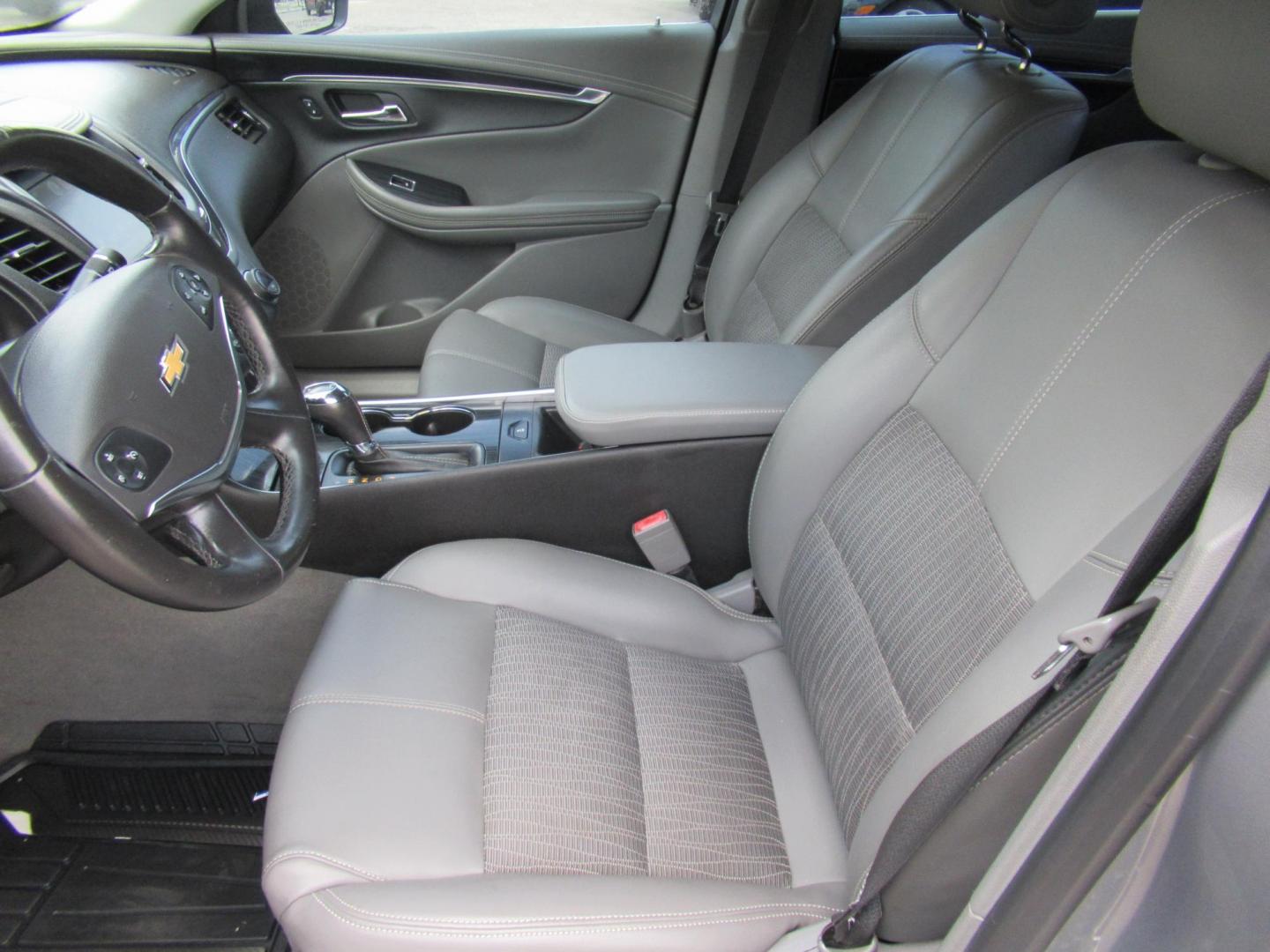 2018 Gray /Black Chevrolet Impala LT (2G1105S31J9) with an 3.6L V6 DOHC 24V engine, 6A transmission, located at 1511 North Shepherd Dr., Houston, TX, 77008, (281) 657-1221, 29.798361, -95.412560 - 2018 CHEVROLET IMPALA LT VIN: 2G1105S31J9119670 2 G 1 1 0 5 S 3 1 J 9 1 1 9 6 7 0 SEDAN 4 DR 3.6L V6 F DOHC 24V GASOLINE FRONT WHEEL DRIVE - Photo#1