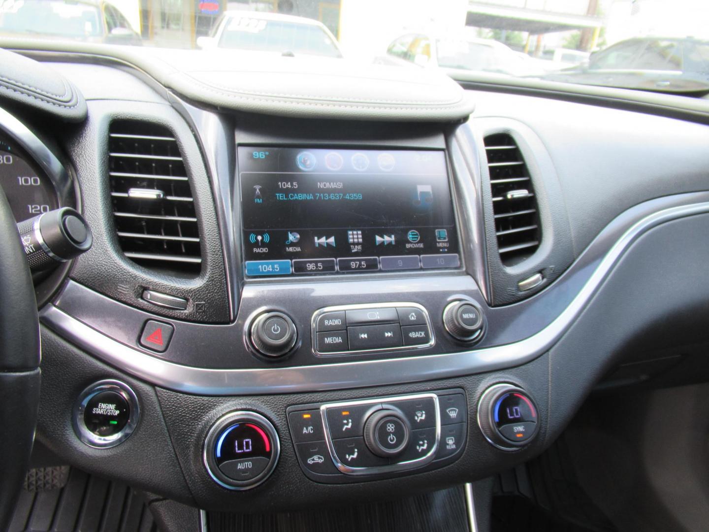 2018 Gray /Black Chevrolet Impala LT (2G1105S31J9) with an 3.6L V6 DOHC 24V engine, 6A transmission, located at 1511 North Shepherd Dr., Houston, TX, 77008, (281) 657-1221, 29.798361, -95.412560 - 2018 CHEVROLET IMPALA LT VIN: 2G1105S31J9119670 2 G 1 1 0 5 S 3 1 J 9 1 1 9 6 7 0 SEDAN 4 DR 3.6L V6 F DOHC 24V GASOLINE FRONT WHEEL DRIVE - Photo#4