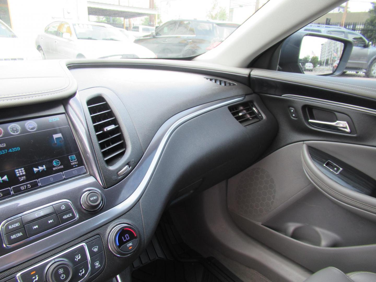 2018 Gray /Black Chevrolet Impala LT (2G1105S31J9) with an 3.6L V6 DOHC 24V engine, 6A transmission, located at 1511 North Shepherd Dr., Houston, TX, 77008, (281) 657-1221, 29.798361, -95.412560 - 2018 CHEVROLET IMPALA LT VIN: 2G1105S31J9119670 2 G 1 1 0 5 S 3 1 J 9 1 1 9 6 7 0 SEDAN 4 DR 3.6L V6 F DOHC 24V GASOLINE FRONT WHEEL DRIVE - Photo#5