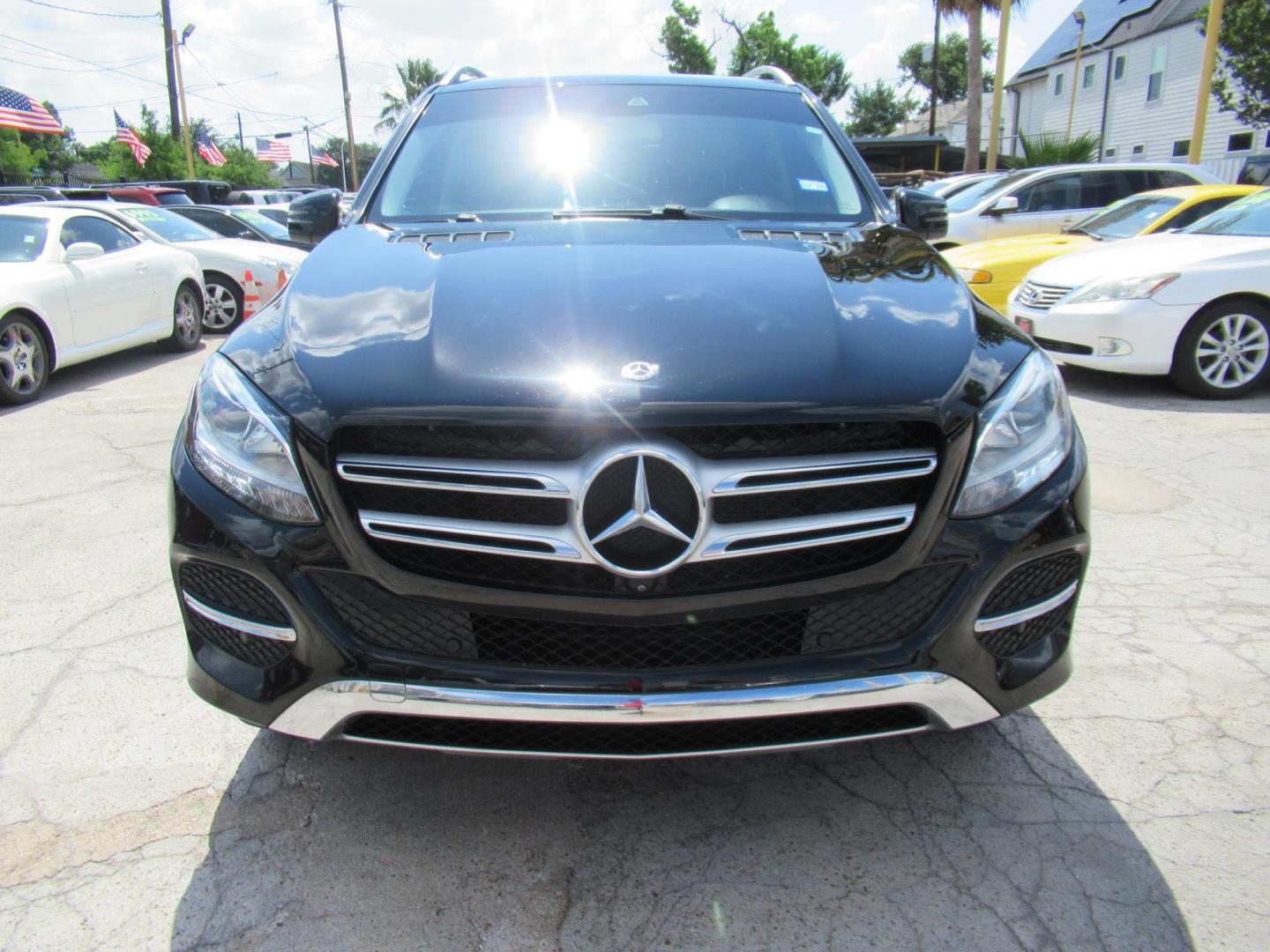 2018 Black /Tan Mercedes-Benz GLE-Class GLE350 4MATIC (4JGDA5HB2JB) with an 3.5L V6 DOHC 24V engine, 7A transmission, located at 1511 North Shepherd Dr., Houston, TX, 77008, (281) 657-1221, 29.798361, -95.412560 - 2018 MERCEDES-BENZ GLE 350 4MATIC VIN: 4JGDA5HB2JB040860 4 J G D A 5 H B 2 J B 0 4 0 8 6 0 4 DOOR WAGON/SPORT UTILITY 3.5L V6 F DOHC 24V GASOLINE ALL WHEEL DRIVE - Photo#33