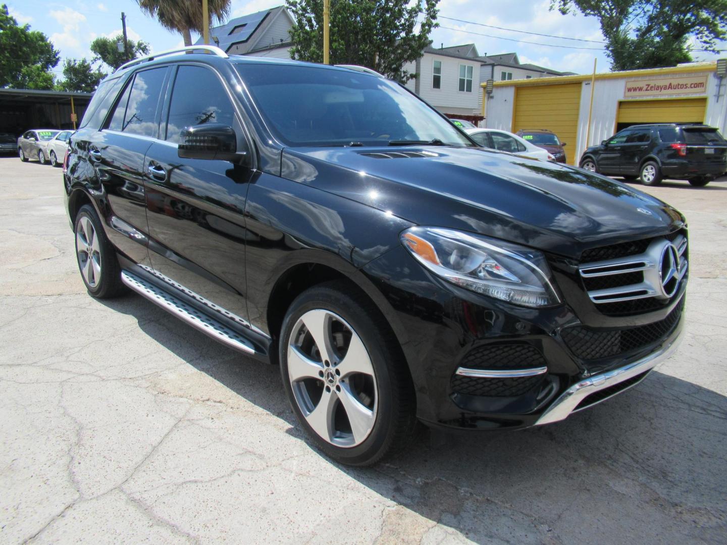 2018 Black /Tan Mercedes-Benz GLE-Class GLE350 4MATIC (4JGDA5HB2JB) with an 3.5L V6 DOHC 24V engine, 7A transmission, located at 1511 North Shepherd Dr., Houston, TX, 77008, (281) 657-1221, 29.798361, -95.412560 - 2018 MERCEDES-BENZ GLE 350 4MATIC VIN: 4JGDA5HB2JB040860 4 J G D A 5 H B 2 J B 0 4 0 8 6 0 4 DOOR WAGON/SPORT UTILITY 3.5L V6 F DOHC 24V GASOLINE ALL WHEEL DRIVE - Photo#34