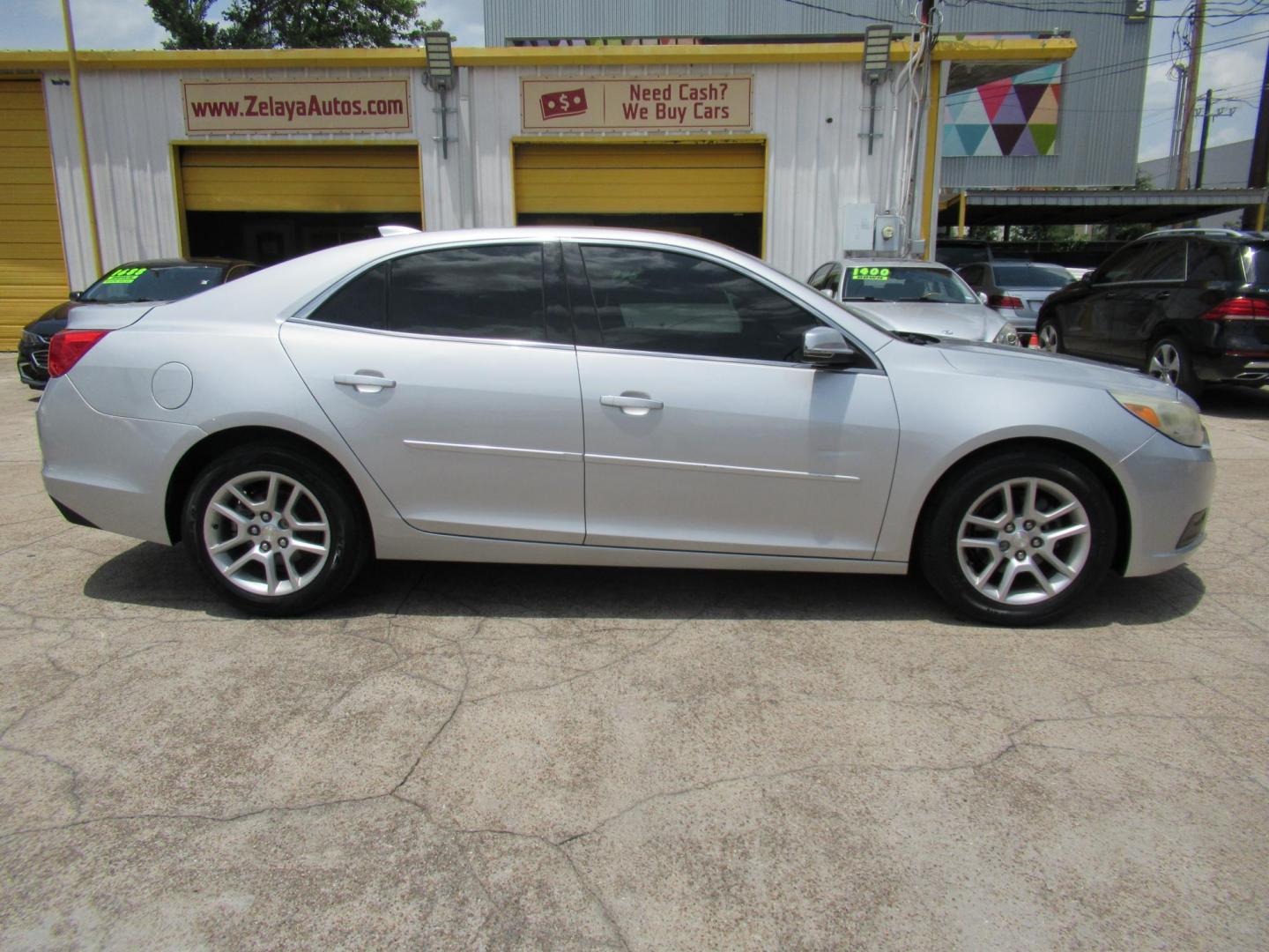2015 Silver /Gray Chevrolet Malibu 1LT (1G11C5SLXFF) with an 2.5L L4 DOHC 16V engine, 6-Speed Automatic transmission, located at 1511 North Shepherd Dr., Houston, TX, 77008, (281) 657-1221, 29.798361, -95.412560 - 2015 CHEVROLET MALIBU LT VIN: 1G11C5SLXFF245631 1 G 1 1 C 5 S L X F F 2 4 5 6 3 1 SEDAN 4 DR 2.5L I4 F DOHC 16V GASOLINE FRONT WHEEL DRIVE - Photo#21