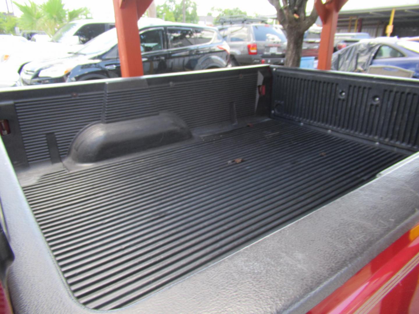 1996 Red /Tan Toyota T100 Xtracab 2WD (JT4TN12D9T0) with an 3.4L V6 DOHC 24V engine, Manual transmission, located at 1511 North Shepherd Dr., Houston, TX, 77008, (281) 657-1221, 29.798361, -95.412560 - 1996 TOYOTA T100 DX VIN: JT4TN12D9T0027125 J T 4 T N 1 2 D 9 T 0 0 2 7 1 2 5 CLUB CAB PICKUP 3.4L V6 F DOHC 24V GASOLINE REAR WHEEL DRIVE - Photo#9