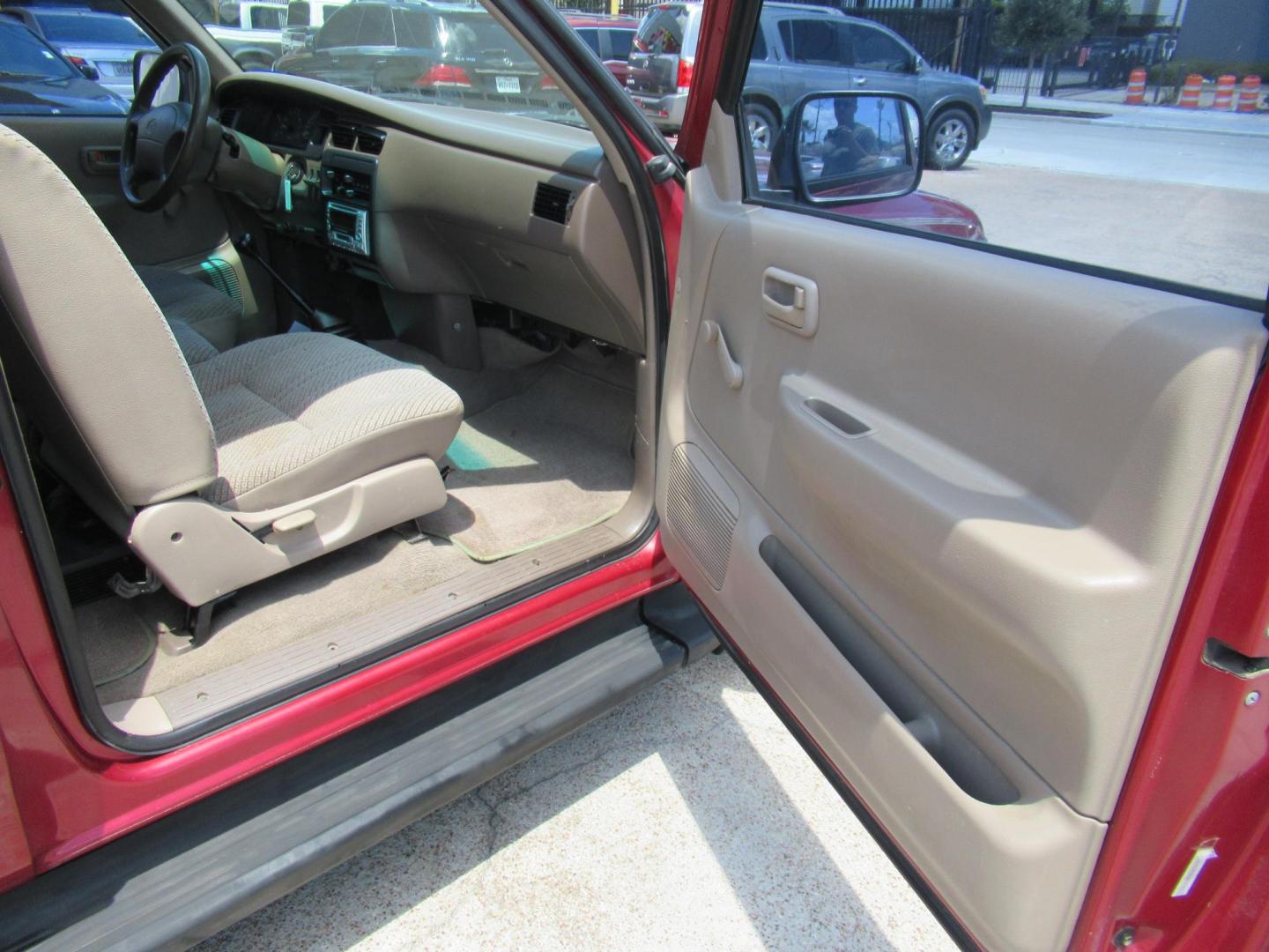 1996 Red /Tan Toyota T100 Xtracab 2WD (JT4TN12D9T0) with an 3.4L V6 DOHC 24V engine, Manual transmission, located at 1511 North Shepherd Dr., Houston, TX, 77008, (281) 657-1221, 29.798361, -95.412560 - 1996 TOYOTA T100 DX VIN: JT4TN12D9T0027125 J T 4 T N 1 2 D 9 T 0 0 2 7 1 2 5 CLUB CAB PICKUP 3.4L V6 F DOHC 24V GASOLINE REAR WHEEL DRIVE - Photo#14