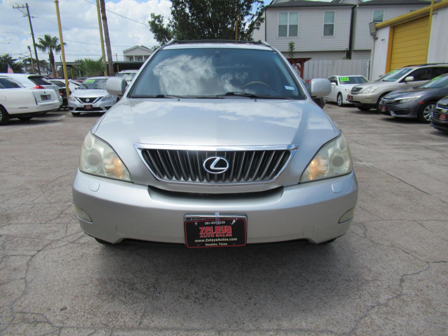2008 Gold /Tan Lexus RX 350 FWD (2T2GK31U58C) with an 3.5L V6 DOHC 24V engine, Automatic Overdrive transmission, located at 1511 North Shepherd Dr., Houston, TX, 77008, (281) 657-1221, 29.798361, -95.412560 - 2008 LEXUS RX 350 VIN: 2T2GK31U58C050658 2 T 2 G K 3 1 U 5 8 C 0 5 0 6 5 8 4 DOOR WAGON/SPORT UTILITY 3.5L V6 F DOHC 24V GASOLINE FRONT WHEEL DRIVE - Photo#16