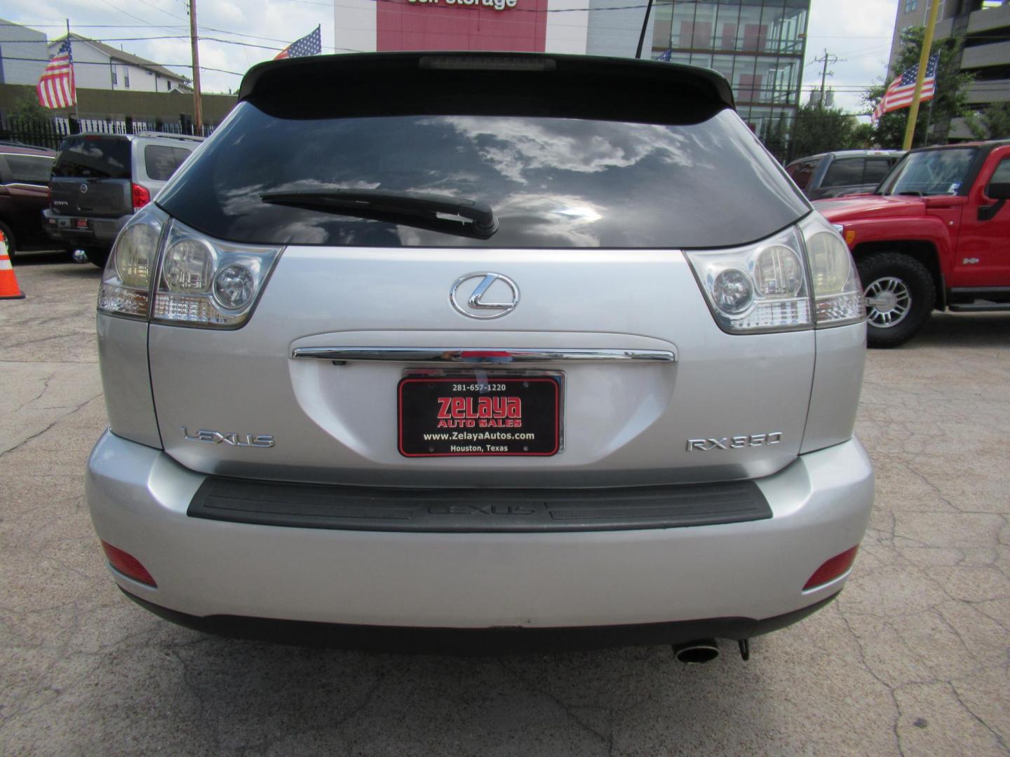 2008 Gold /Tan Lexus RX 350 FWD (2T2GK31U58C) with an 3.5L V6 DOHC 24V engine, Automatic Overdrive transmission, located at 1511 North Shepherd Dr., Houston, TX, 77008, (281) 657-1221, 29.798361, -95.412560 - 2008 LEXUS RX 350 VIN: 2T2GK31U58C050658 2 T 2 G K 3 1 U 5 8 C 0 5 0 6 5 8 4 DOOR WAGON/SPORT UTILITY 3.5L V6 F DOHC 24V GASOLINE FRONT WHEEL DRIVE - Photo#21