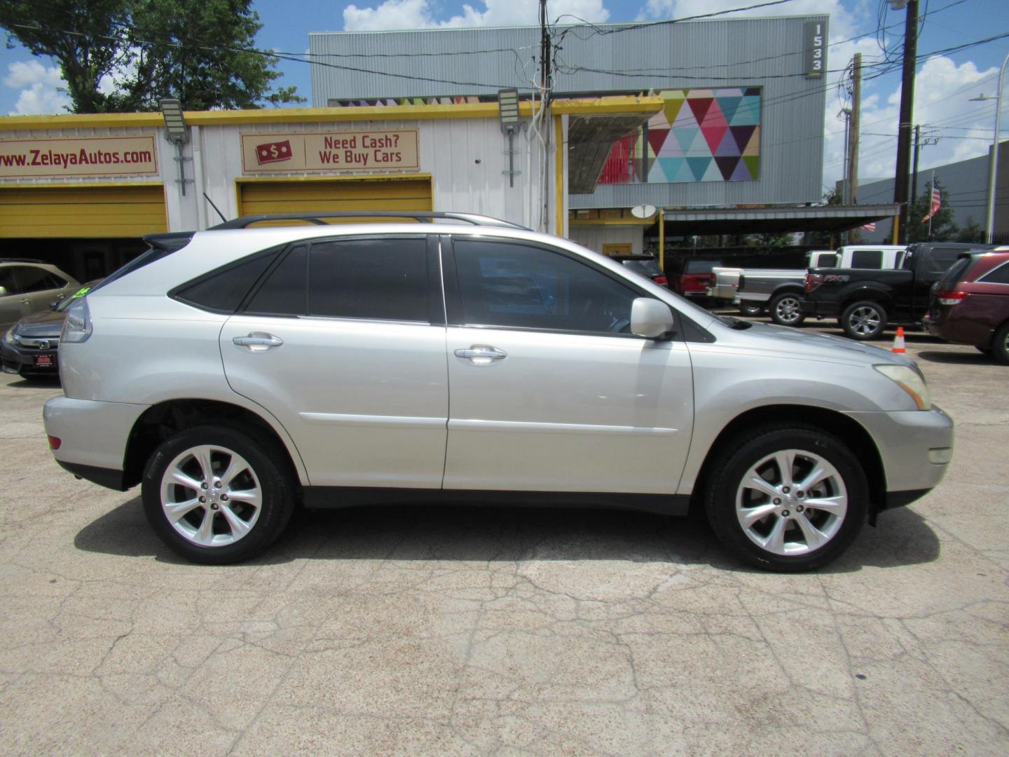 2008 Gold /Tan Lexus RX 350 FWD (2T2GK31U58C) with an 3.5L V6 DOHC 24V engine, Automatic Overdrive transmission, located at 1511 North Shepherd Dr., Houston, TX, 77008, (281) 657-1221, 29.798361, -95.412560 - 2008 LEXUS RX 350 VIN: 2T2GK31U58C050658 2 T 2 G K 3 1 U 5 8 C 0 5 0 6 5 8 4 DOOR WAGON/SPORT UTILITY 3.5L V6 F DOHC 24V GASOLINE FRONT WHEEL DRIVE - Photo#23