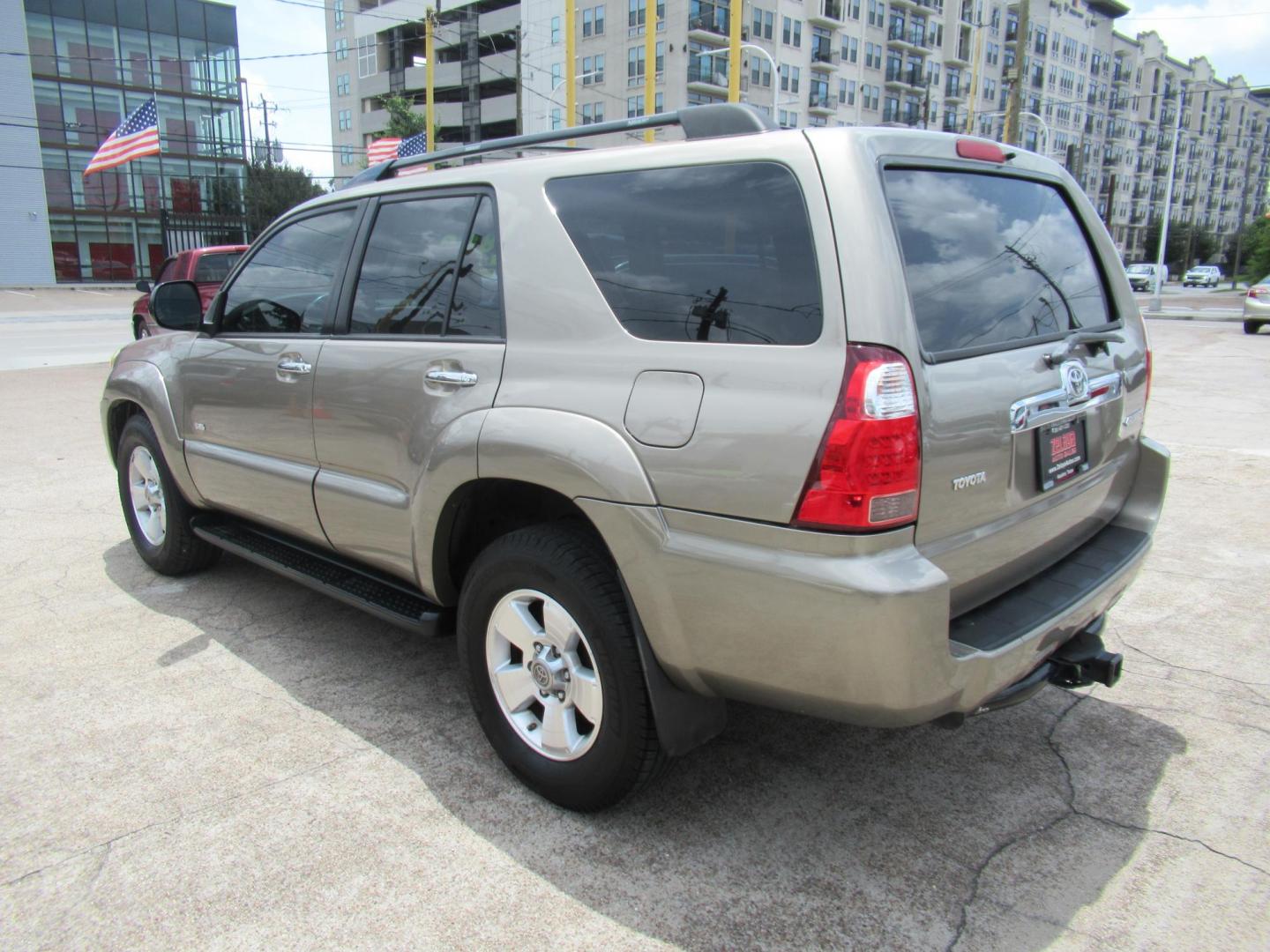 2006 Gold /Tan Toyota 4Runner Sport Edition 2WD (JTEZU14R360) with an 4.0L V6 DOHC 24V engine, Automatic Overdrive transmission, located at 1511 North Shepherd Dr., Houston, TX, 77008, (281) 657-1221, 29.798361, -95.412560 - 2006 TOYOTA 4RUNNER SR5 VIN: JTEZU14R360074771 J T E Z U 1 4 R 3 6 0 0 7 4 7 7 1 4 DOOR WAGON/SPORT UTILITY 4.0L V6 F DOHC 24V GASOLINE REAR WHEEL DRIVE - Photo#18