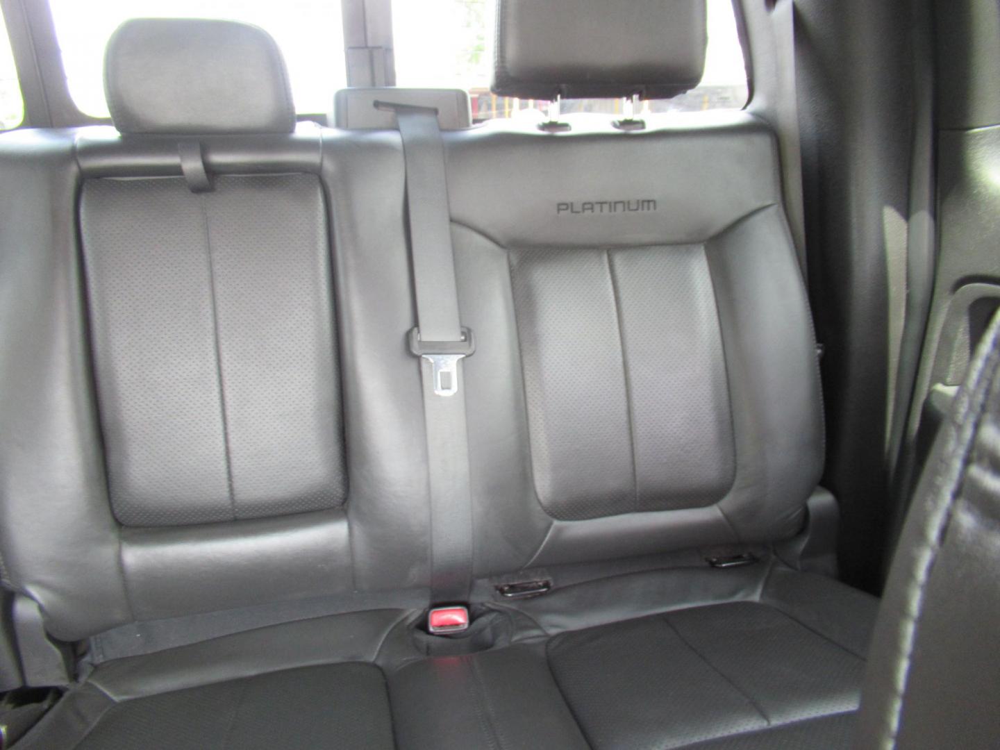2014 Gray /Black Ford F-150 FX4 SuperCrew 5.5-ft. Bed 4WD (1FTFW1ET8EF) with an 3.5L V6 TURBO engine, Automatic transmission, located at 1511 North Shepherd Dr., Houston, TX, 77008, (281) 657-1221, 29.798361, -95.412560 - 2014 FORD F-150 PLATINUM VIN: 1FTFW1ET8EFA38064 1 F T F W 1 E T 8 E F A 3 8 0 6 4 CREW PICKUP 3.5L V6 F DOHC 24V GASOLINE REAR WHEEL DRIVE W/ 4X4 - Photo#9