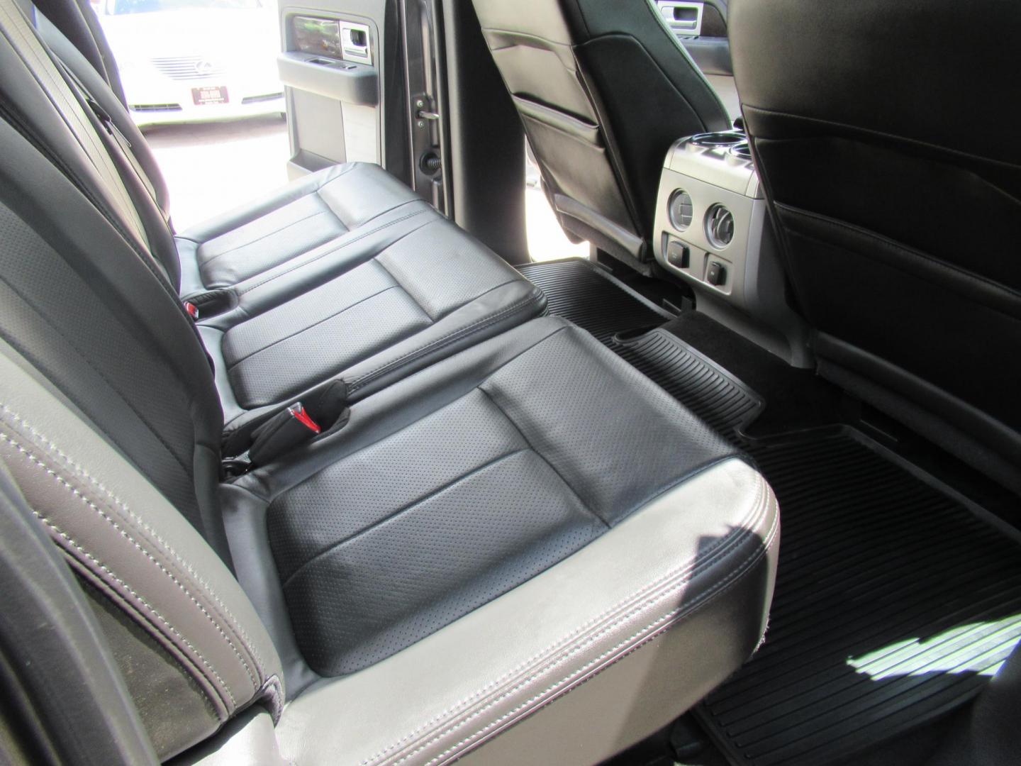 2014 Gray /Black Ford F-150 FX4 SuperCrew 5.5-ft. Bed 4WD (1FTFW1ET8EF) with an 3.5L V6 TURBO engine, Automatic transmission, located at 1511 North Shepherd Dr., Houston, TX, 77008, (281) 657-1221, 29.798361, -95.412560 - 2014 FORD F-150 PLATINUM VIN: 1FTFW1ET8EFA38064 1 F T F W 1 E T 8 E F A 3 8 0 6 4 CREW PICKUP 3.5L V6 F DOHC 24V GASOLINE REAR WHEEL DRIVE W/ 4X4 - Photo#16