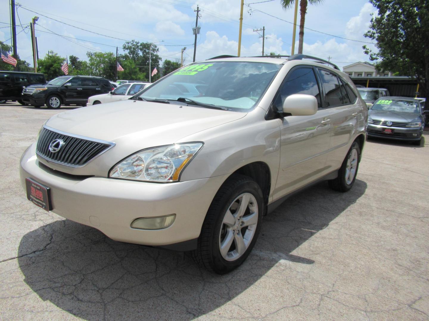 2004 Gold /Tan Lexus RX 330 2WD (JTJGA31U740) with an 3.3L V6 DOHC 24V engine, Automatic Overdrive transmission, located at 1511 North Shepherd Dr., Houston, TX, 77008, (281) 657-1221, 29.798361, -95.412560 - 2004 LEXUS RX 330 VIN: JTJGA31U740028251 J T J G A 3 1 U 7 4 0 0 2 8 2 5 1 4 DOOR WAGON/SPORT UTILITY 3.3L V6 F 24V GASOLINE FRONT WHEEL DRIVE - Photo#20