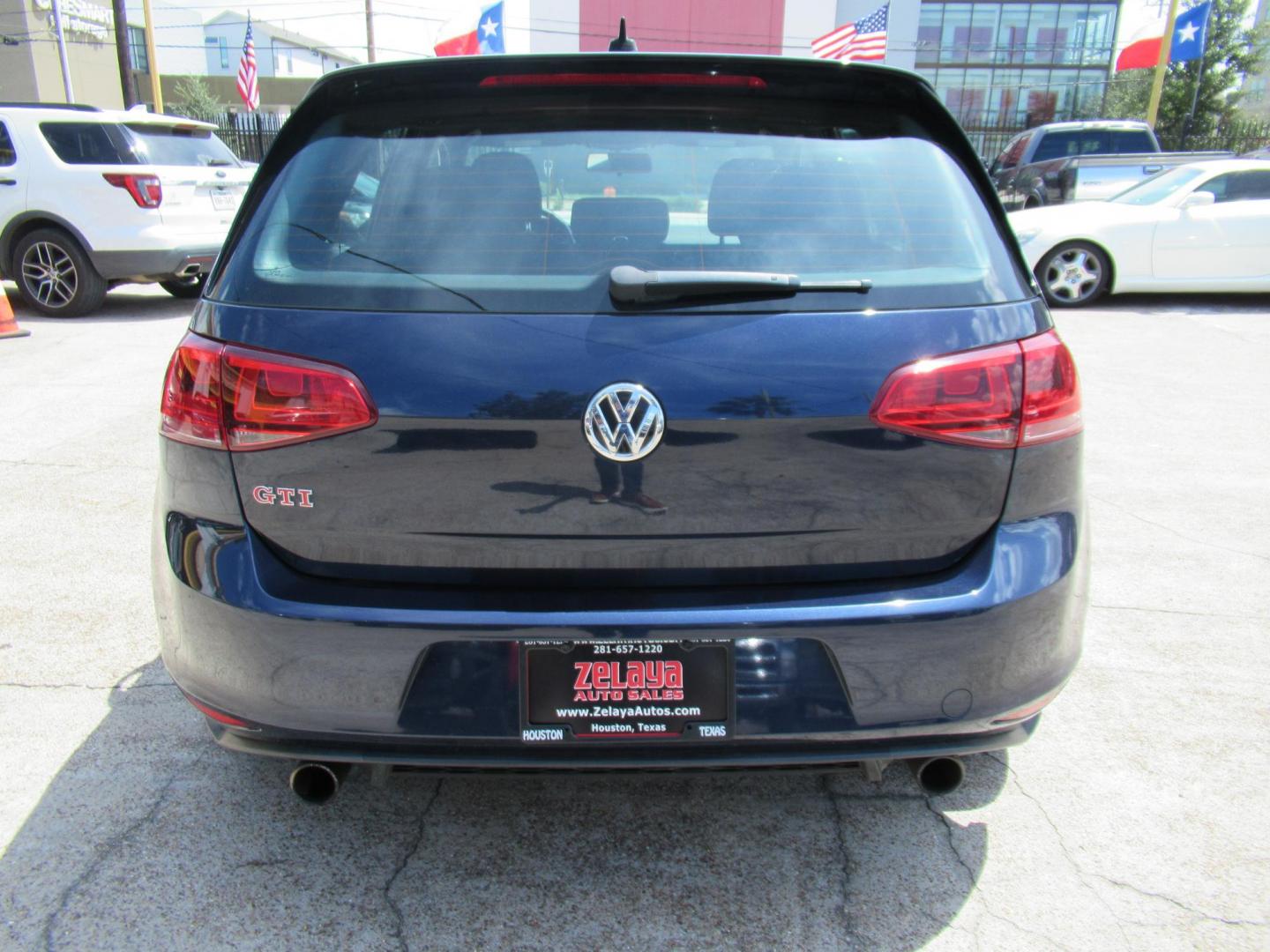 2017 BLUE /BLACK Volkswagen Golf GTI S 6M 4-Door (3VW547AU0HM) with an 2.0L L4 DOHC 16V TURBO engine, 6M transmission, located at 1511 North Shepherd Dr., Houston, TX, 77008, (281) 657-1221, 29.798361, -95.412560 - 2017 VOLKSWAGEN GOLF GTI SPORT VIN: 3VW547AU0HM041240 3 V W 5 4 7 A U 0 H M 0 4 1 2 4 0 HATCHBACK 4 DR 2L I4 F DOHC 16V GASOLINE FRONT WHEEL DRIVE - Photo#22