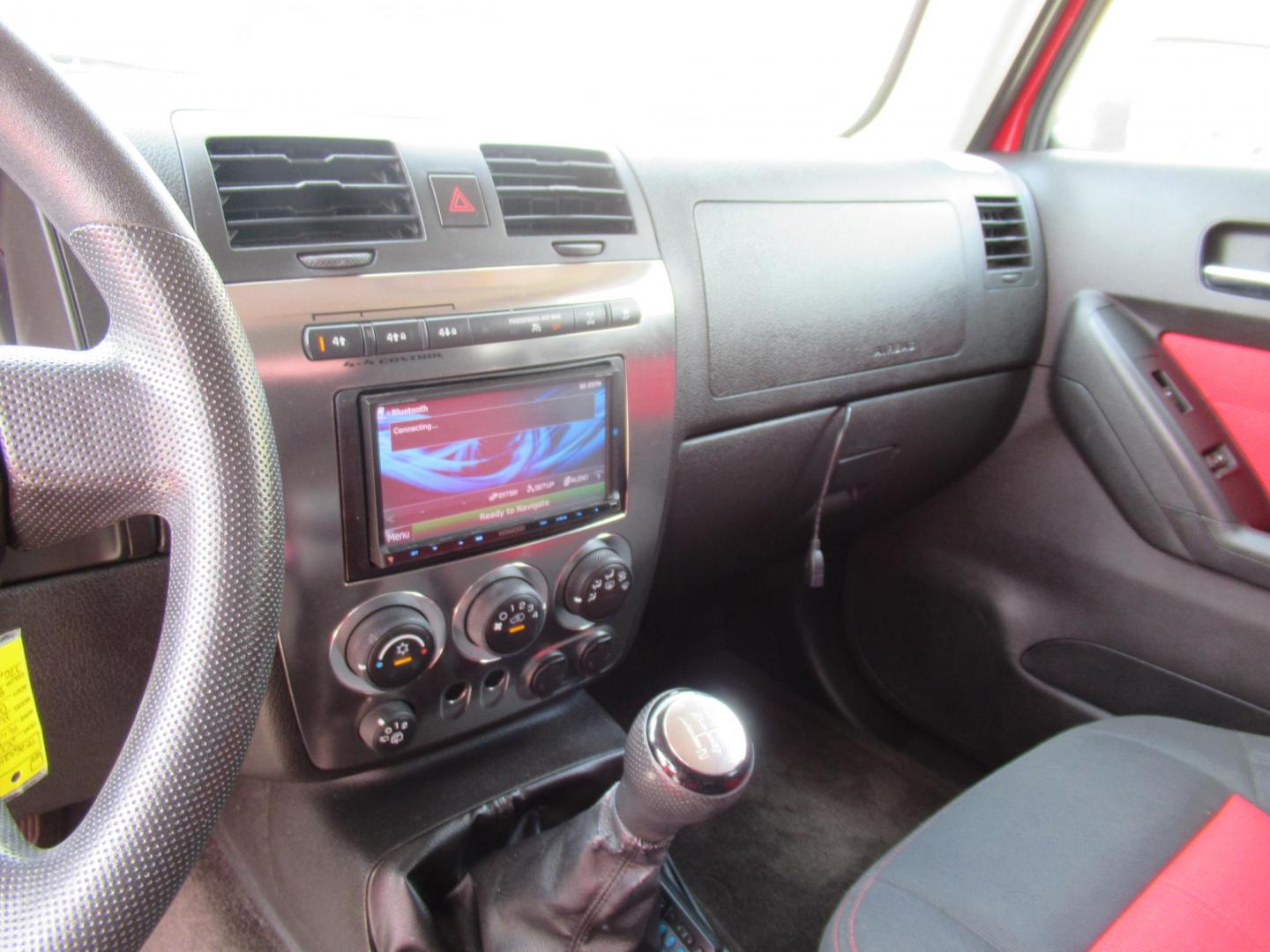 2007 Red /Black Hummer H3 Adventure (5GTDN13E478) with an 3.7L L5 DOHC 20V engine, Manual transmission, located at 1511 North Shepherd Dr., Houston, TX, 77008, (281) 657-1221, 29.798361, -95.412560 - 2007 HUMMER H3 H3X VIN: 5GTDN13E478254346 5 G T D N 1 3 E 4 7 8 2 5 4 3 4 6 4 DOOR WAGON/SPORT UTILITY 3.7L I5 F DOHC GASOLINE ALL WHEEL DRIVE - Photo#3