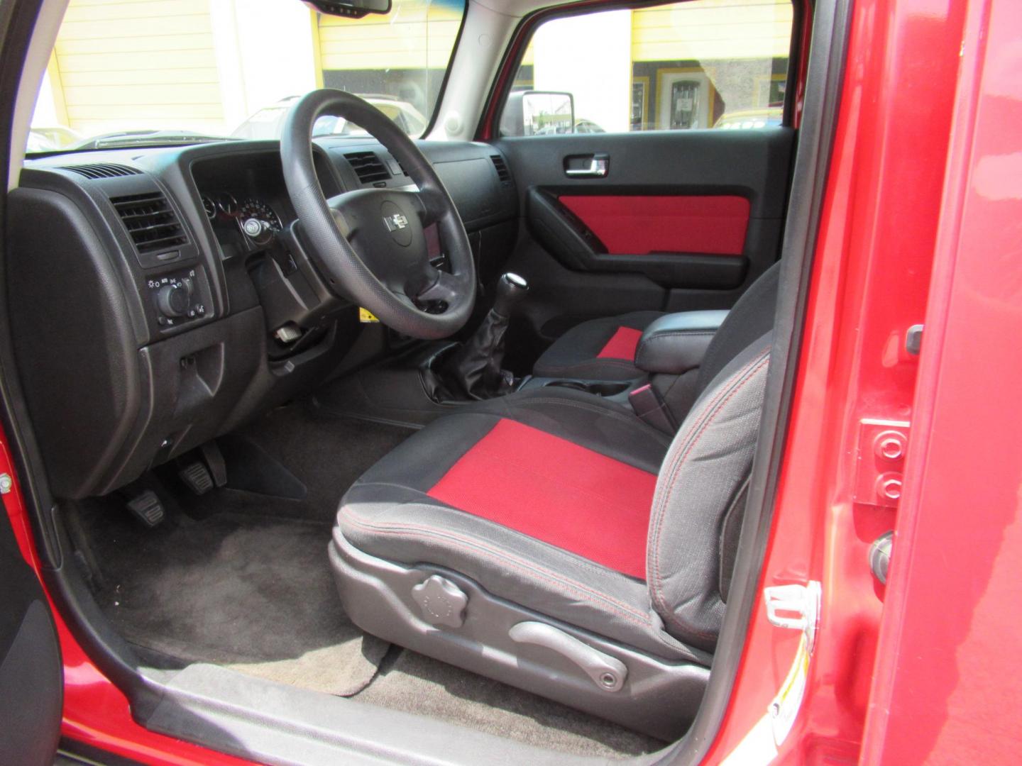 2007 Red /Black Hummer H3 Adventure (5GTDN13E478) with an 3.7L L5 DOHC 20V engine, Manual transmission, located at 1511 North Shepherd Dr., Houston, TX, 77008, (281) 657-1221, 29.798361, -95.412560 - 2007 HUMMER H3 H3X VIN: 5GTDN13E478254346 5 G T D N 1 3 E 4 7 8 2 5 4 3 4 6 4 DOOR WAGON/SPORT UTILITY 3.7L I5 F DOHC GASOLINE ALL WHEEL DRIVE - Photo#5