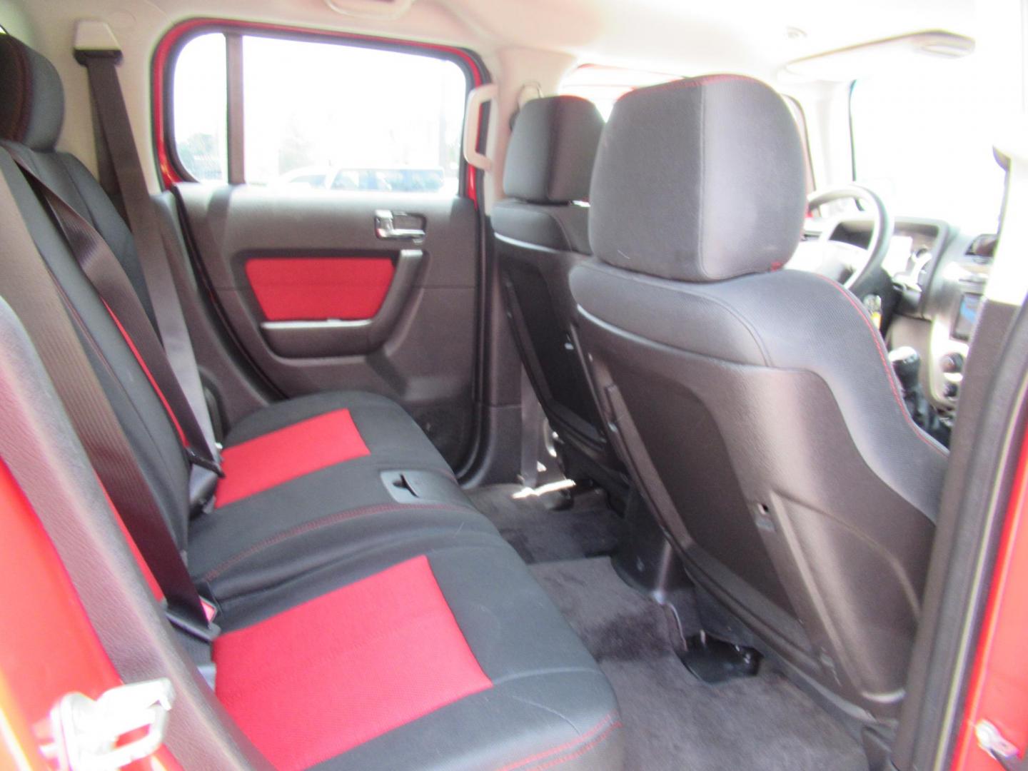 2007 Red /Black Hummer H3 Adventure (5GTDN13E478) with an 3.7L L5 DOHC 20V engine, Manual transmission, located at 1511 North Shepherd Dr., Houston, TX, 77008, (281) 657-1221, 29.798361, -95.412560 - 2007 HUMMER H3 H3X VIN: 5GTDN13E478254346 5 G T D N 1 3 E 4 7 8 2 5 4 3 4 6 4 DOOR WAGON/SPORT UTILITY 3.7L I5 F DOHC GASOLINE ALL WHEEL DRIVE - Photo#10